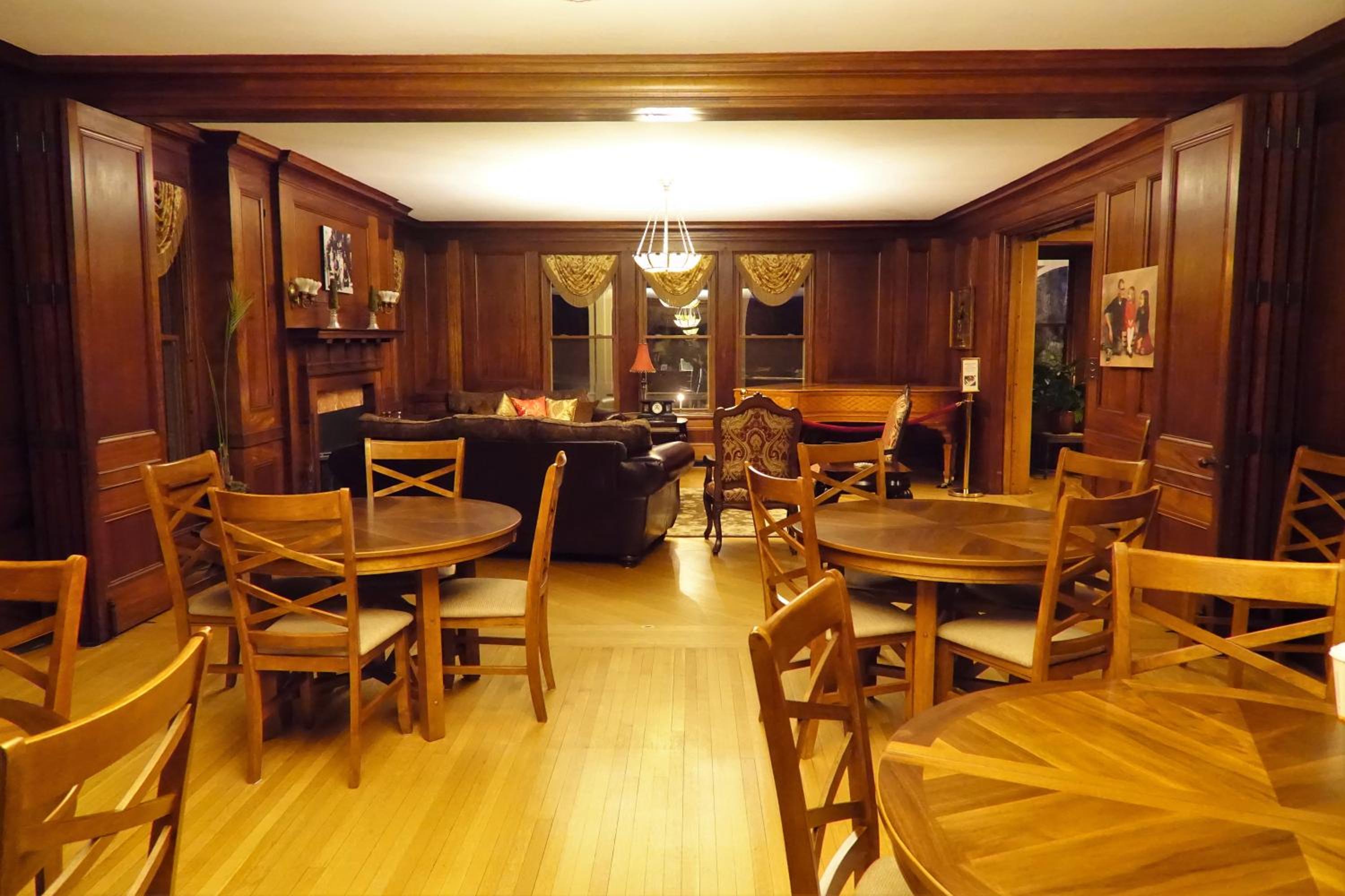 The Inn at Ragged Edge