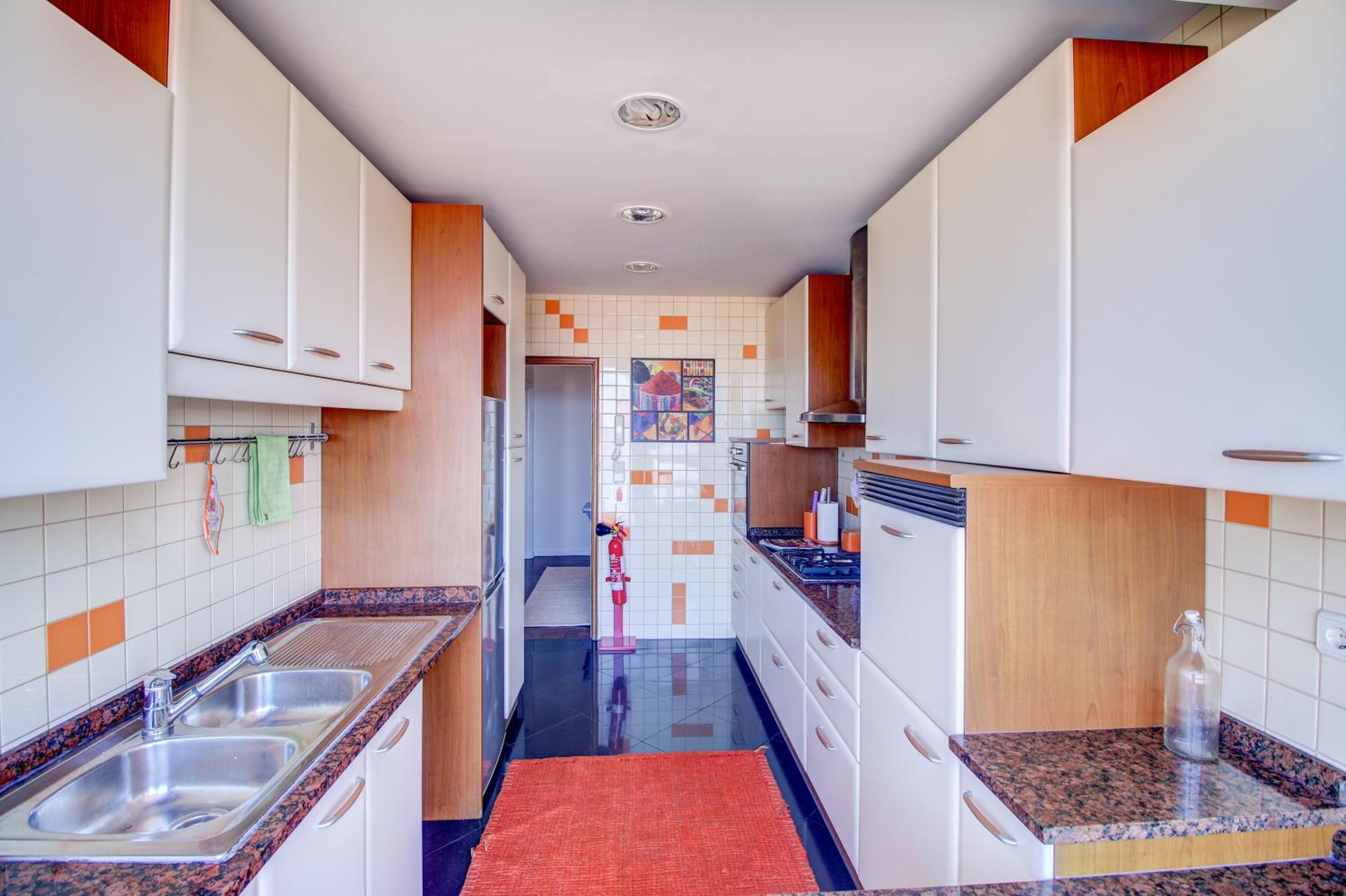 Ria do Sal en Aveiro — kitchen