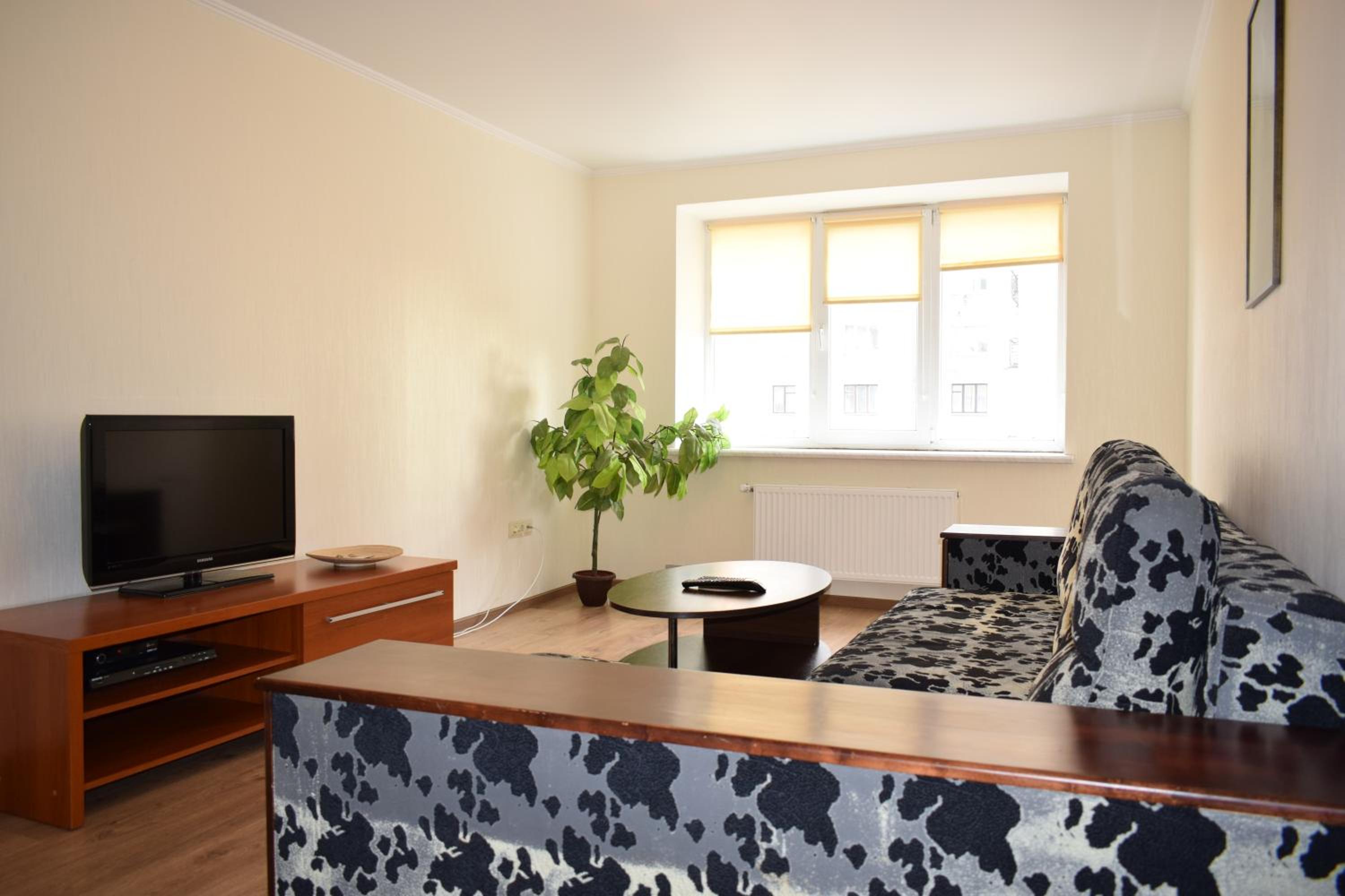 Apartment on Demyanchuka 1A view 3