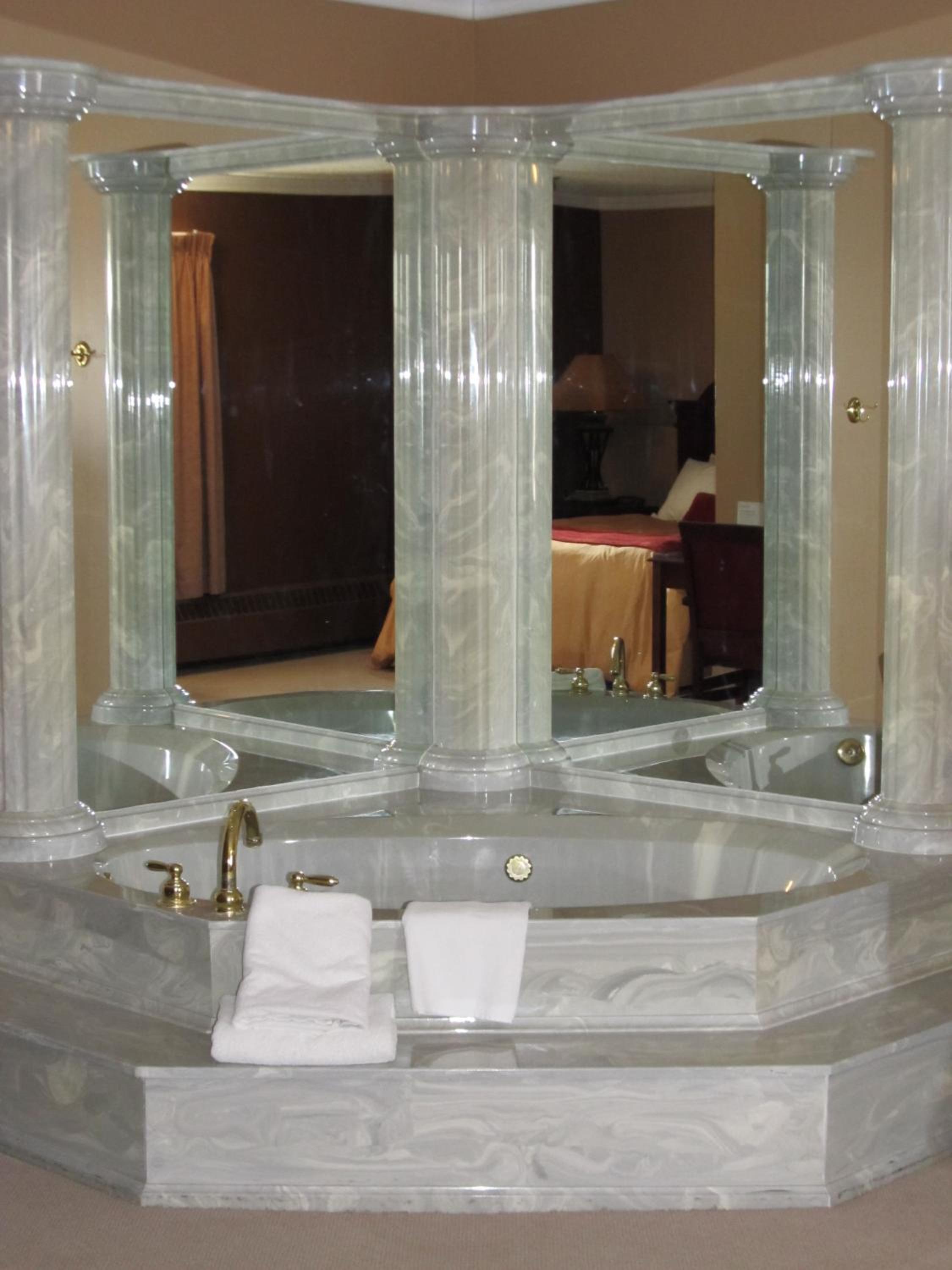 Prince Albert Vacations - South Hill Lodge - Property Image 25