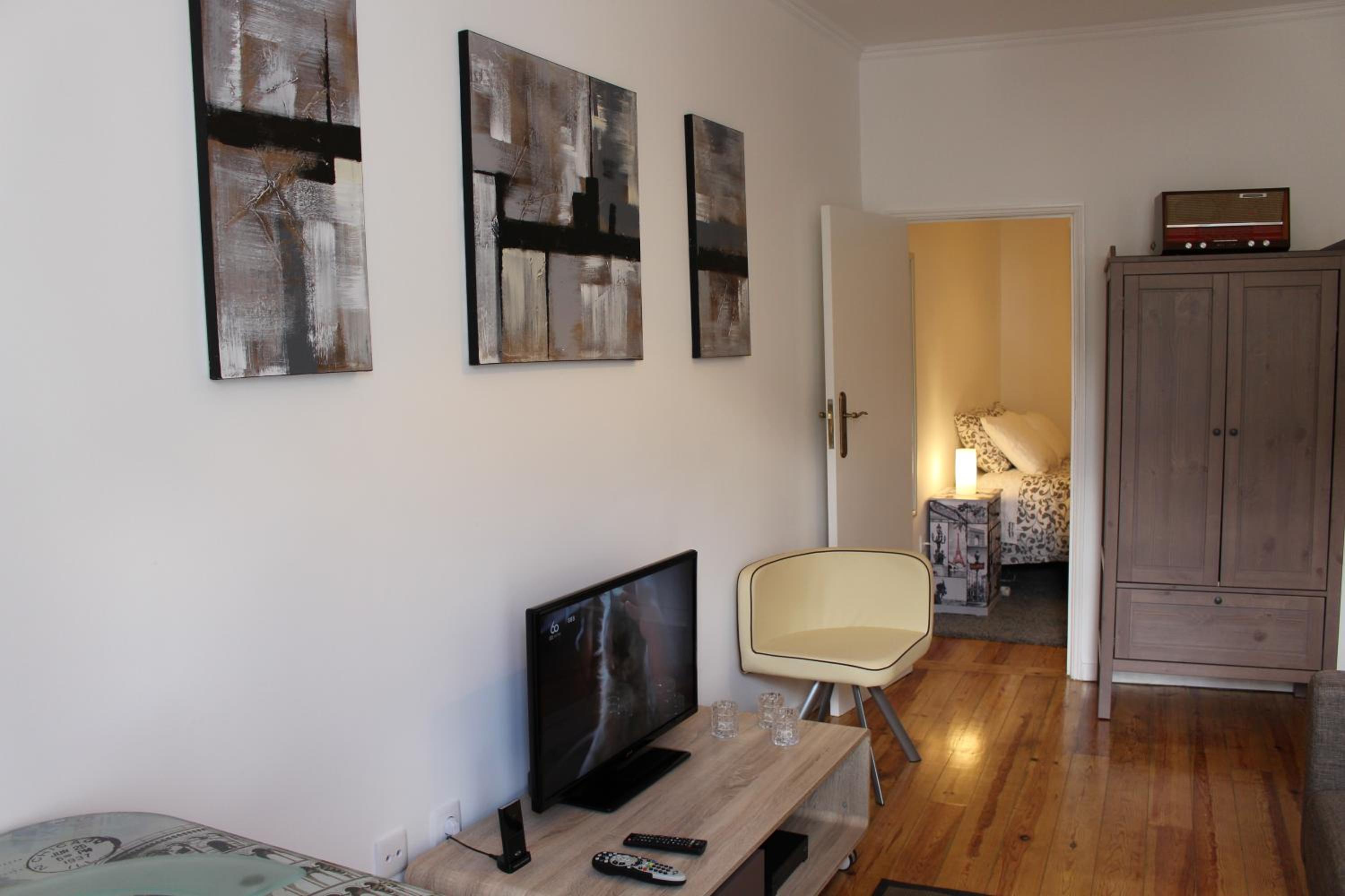 Bairro Alto Studios & Flats by Lisbon Village Apartments view 2