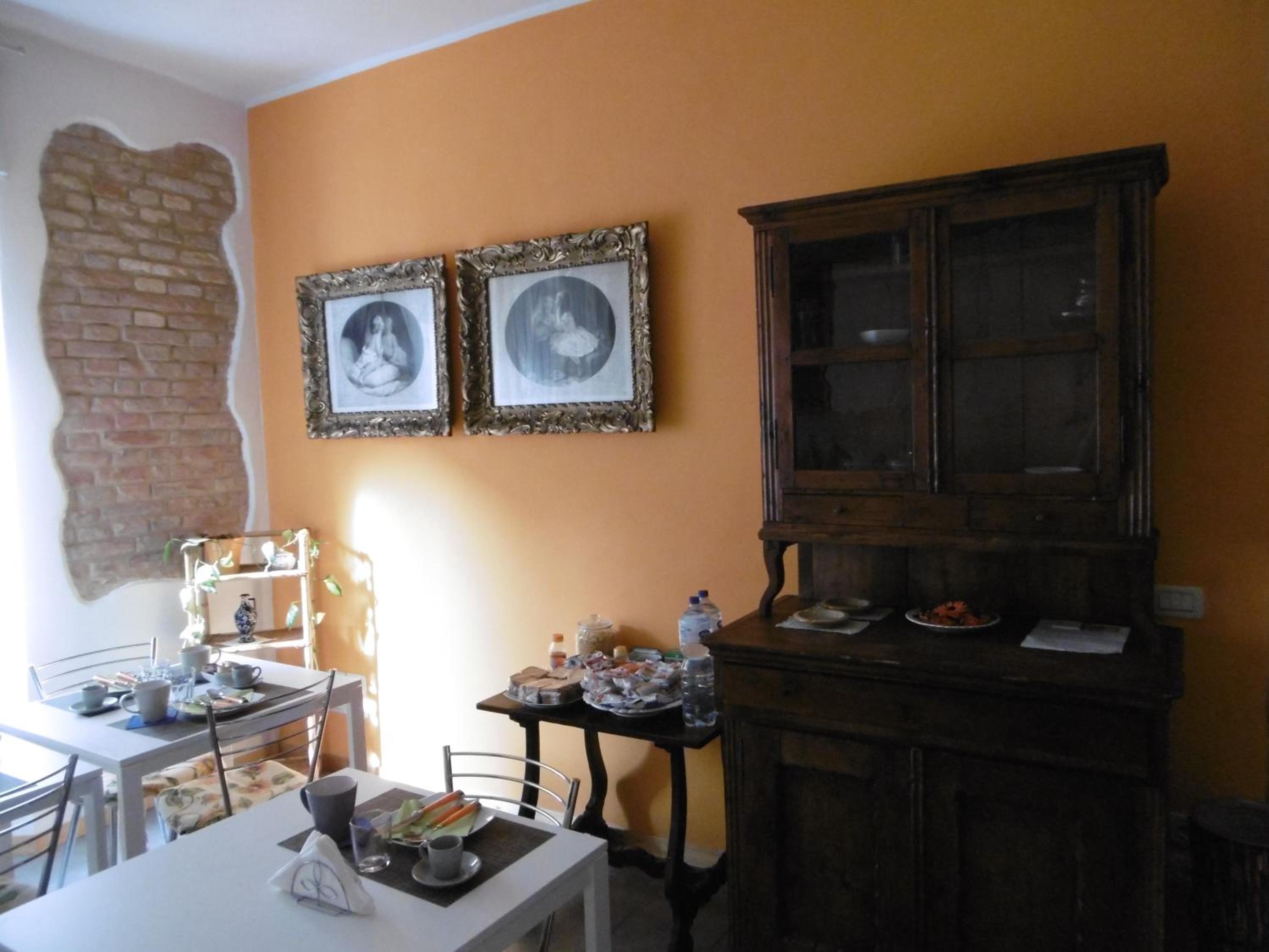 Casa Ivanka en Ancona — dining
