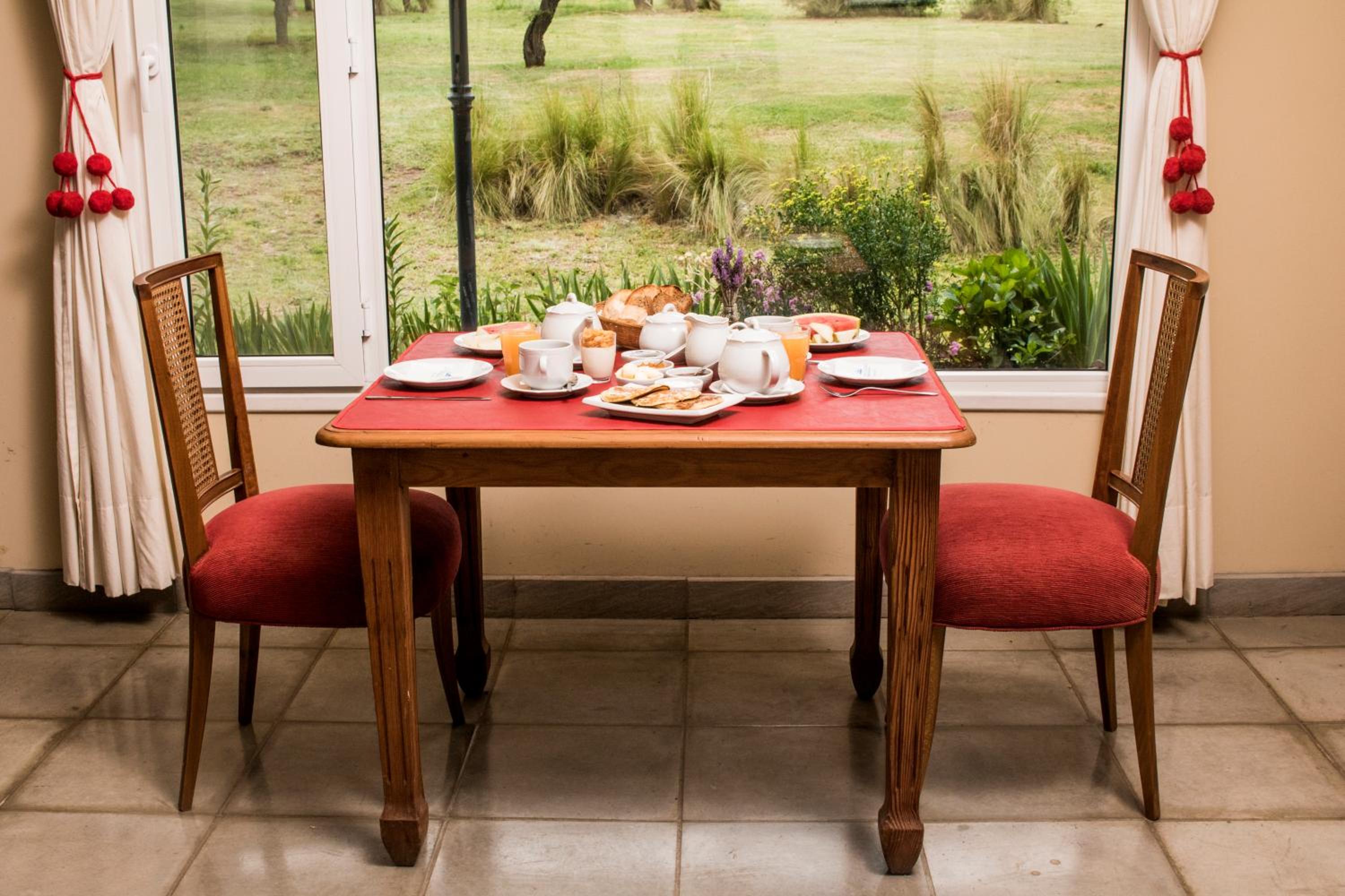Chacra La Invernada Pequeño Hotel de Campo