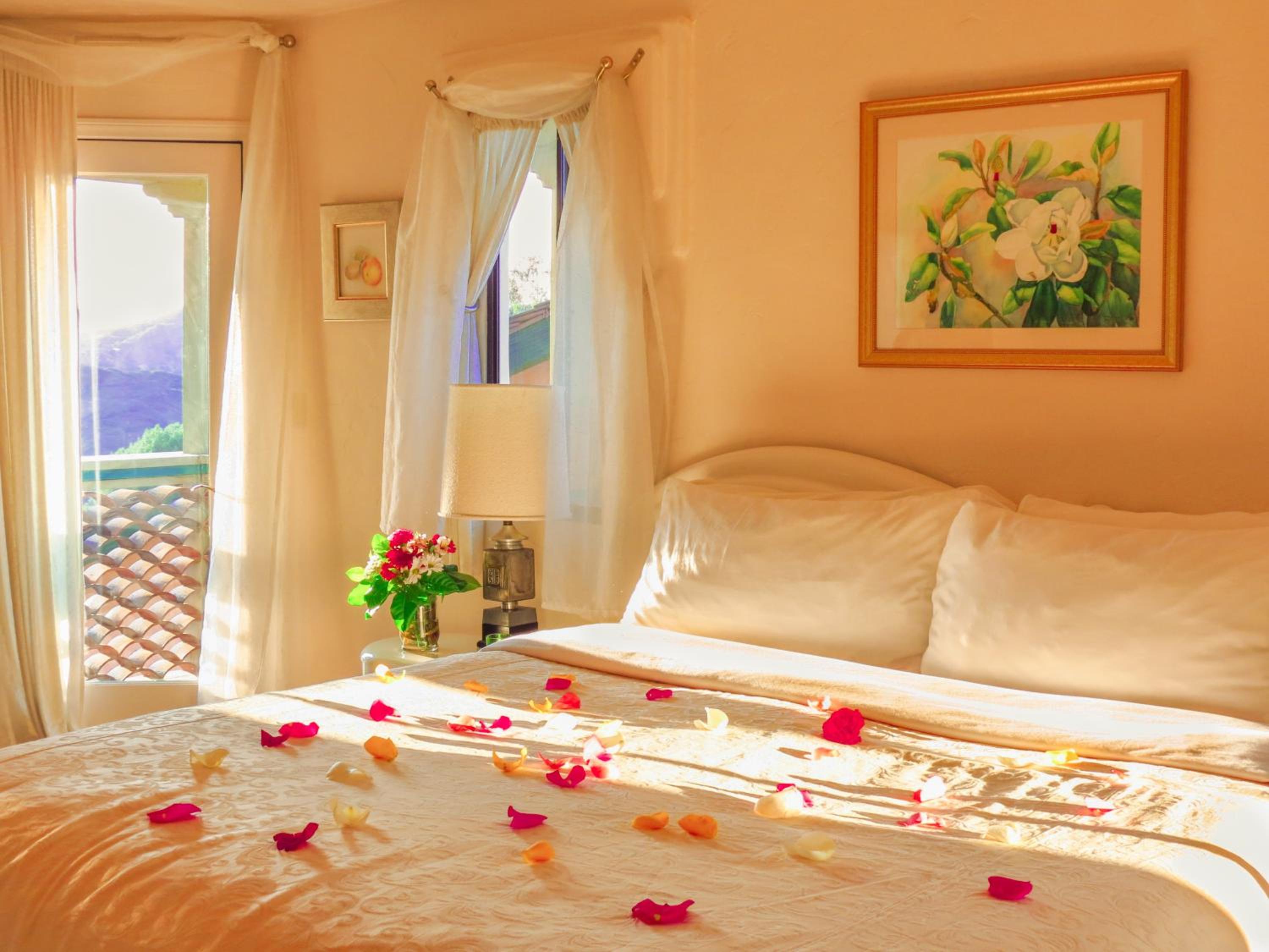 Topanga Canyon Inn Bed and Breakfast - Property Image 1