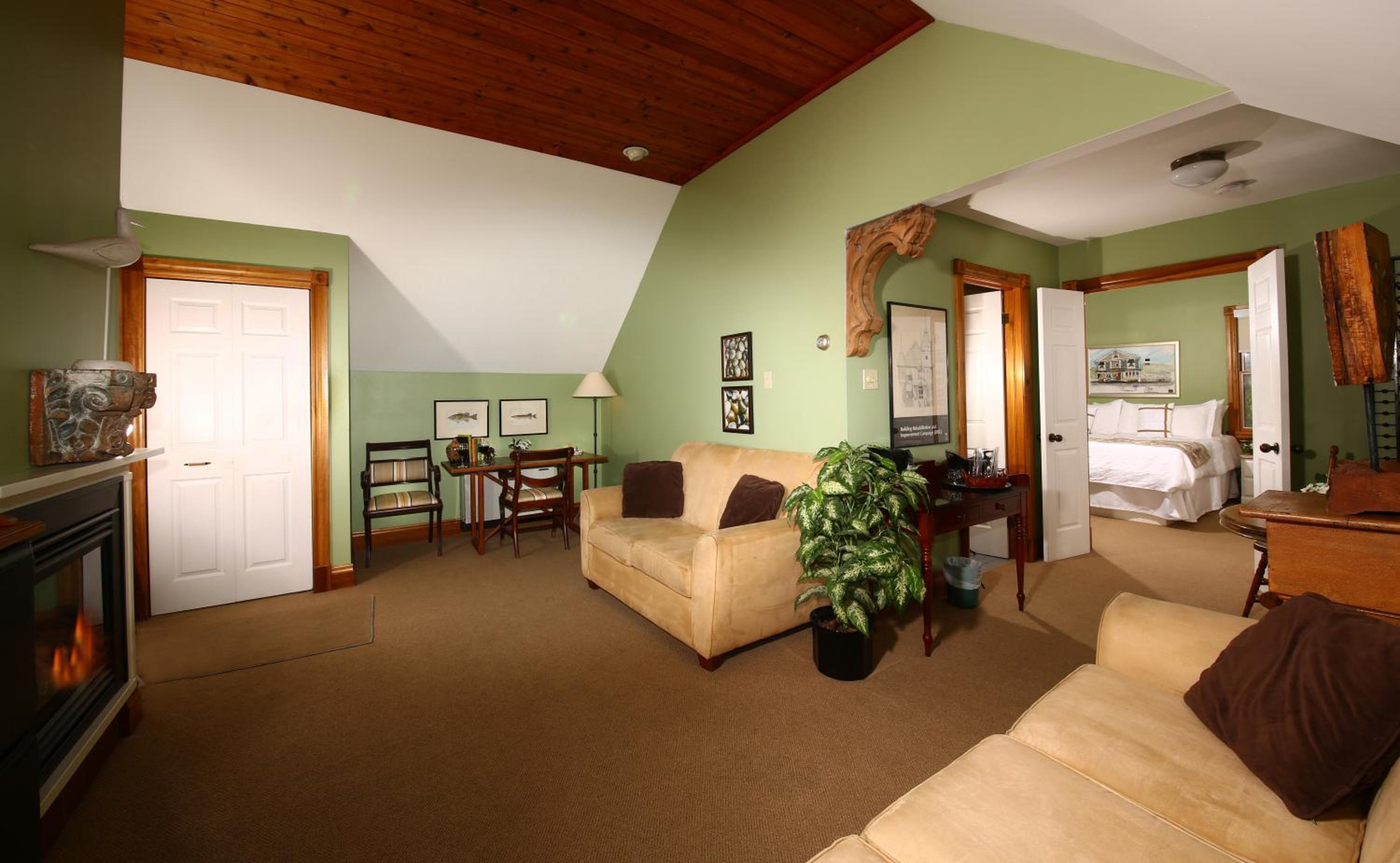 Kettle Creek Inn