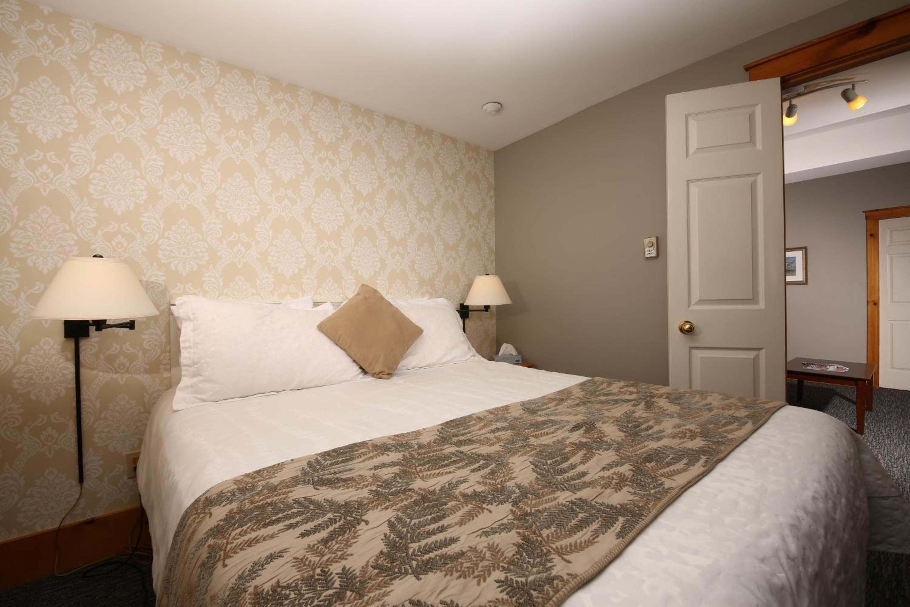 Kettle Creek Inn