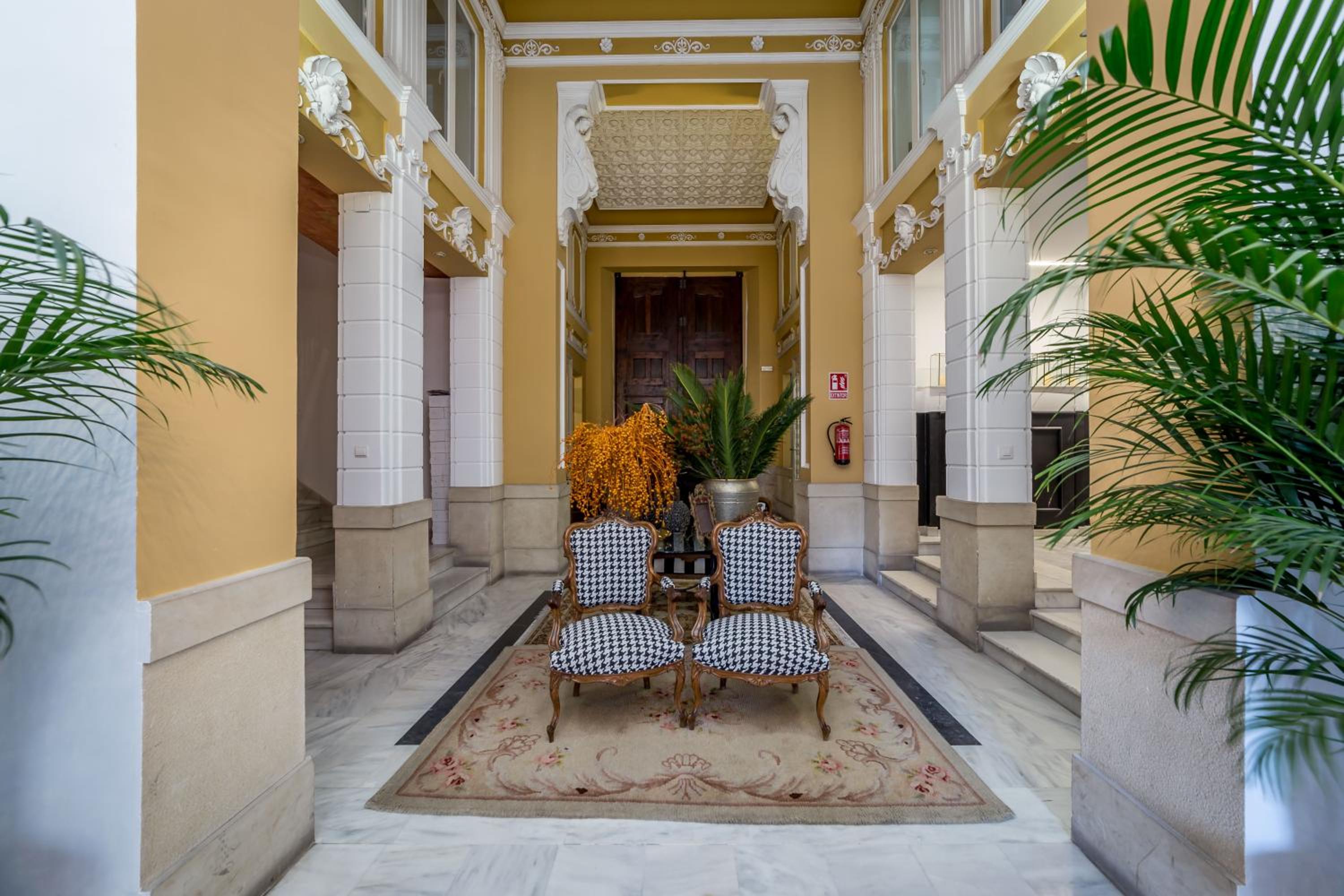 Palacio de Rojas by Moontels