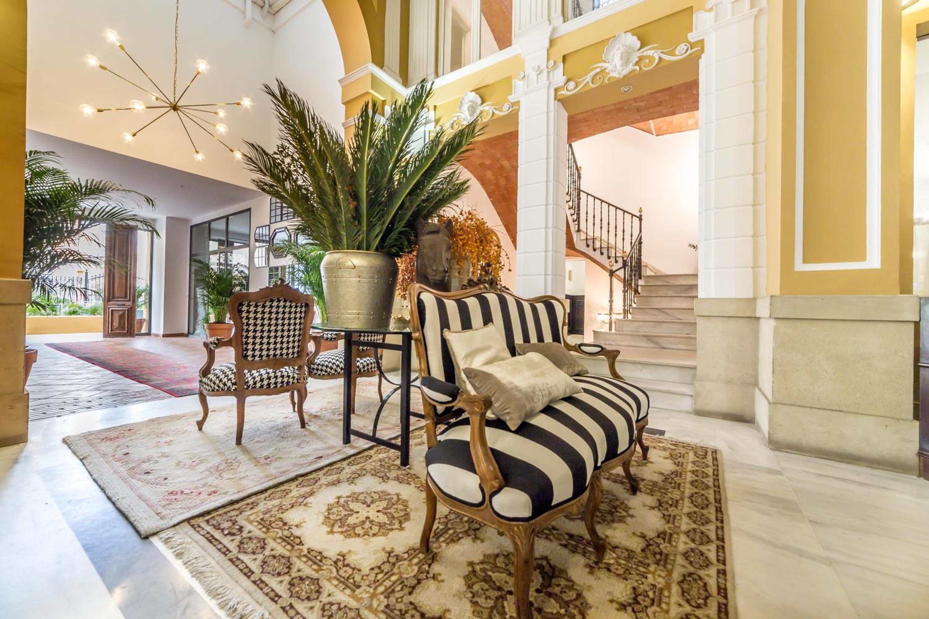 Palacio de Rojas by Moontels