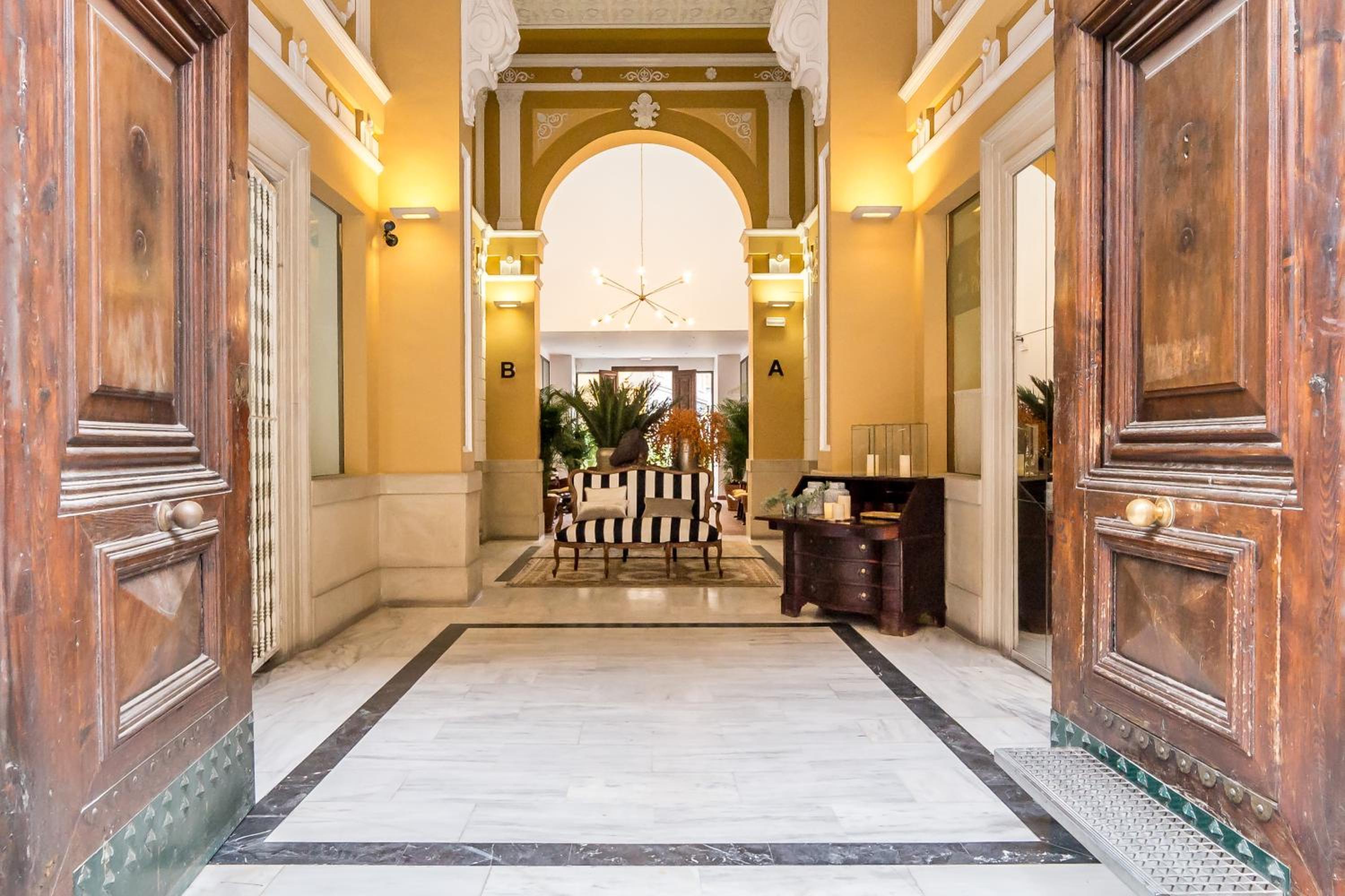Palacio de Rojas by Moontels