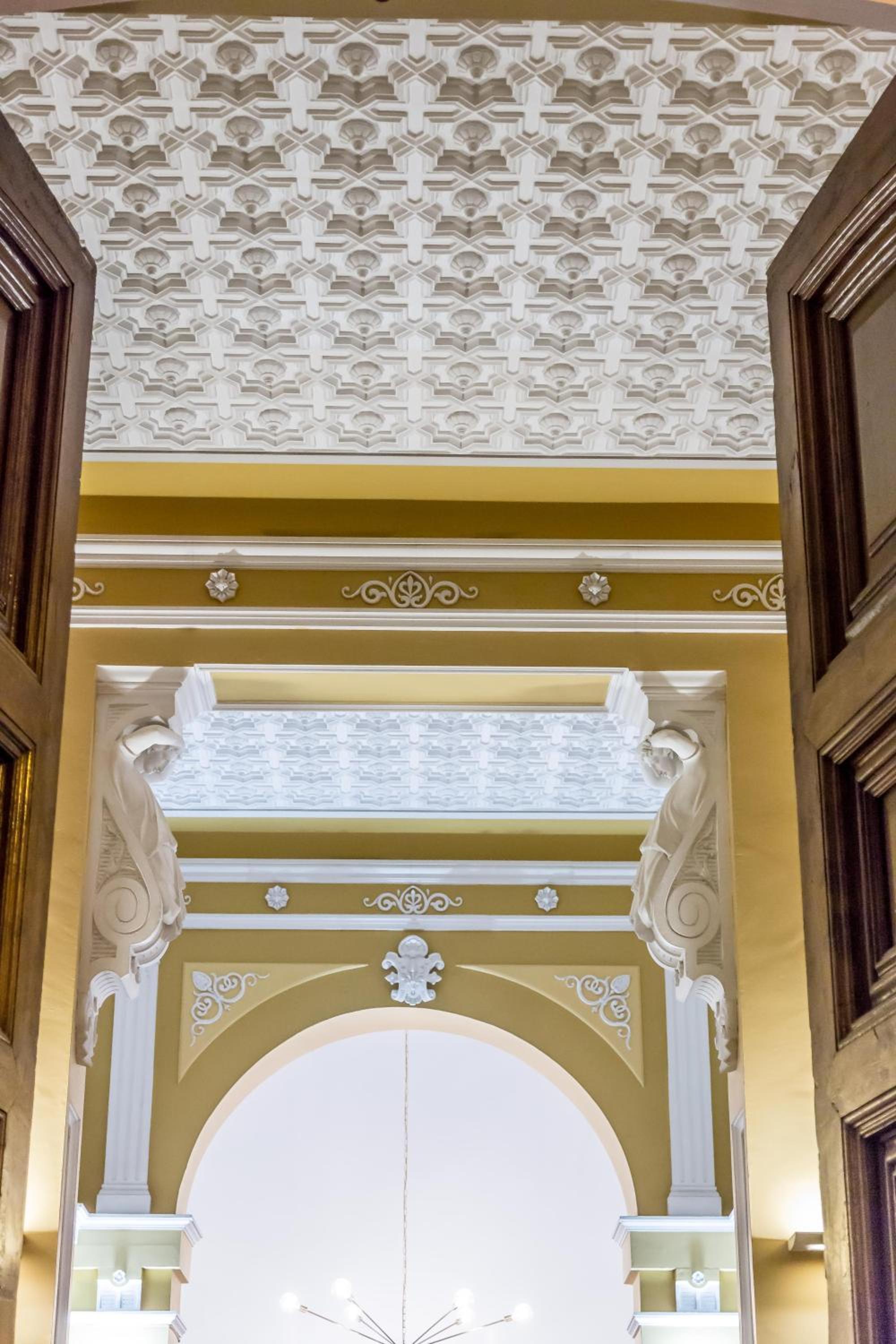 Palacio de Rojas by Moontels