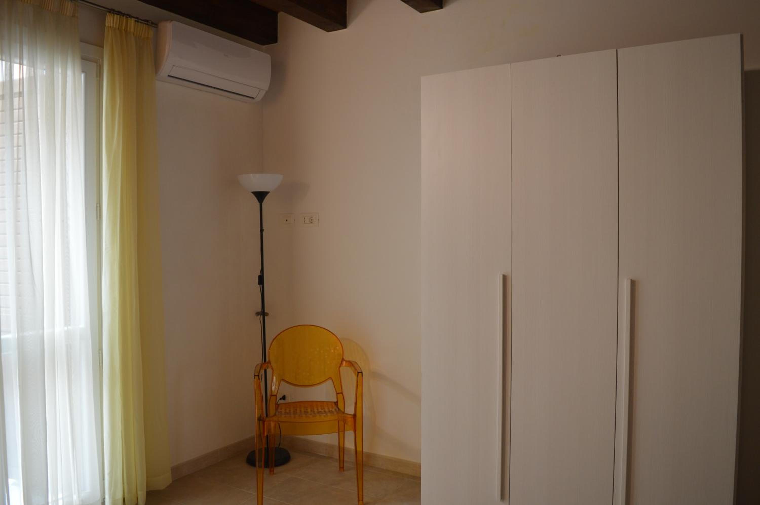 Photo 38