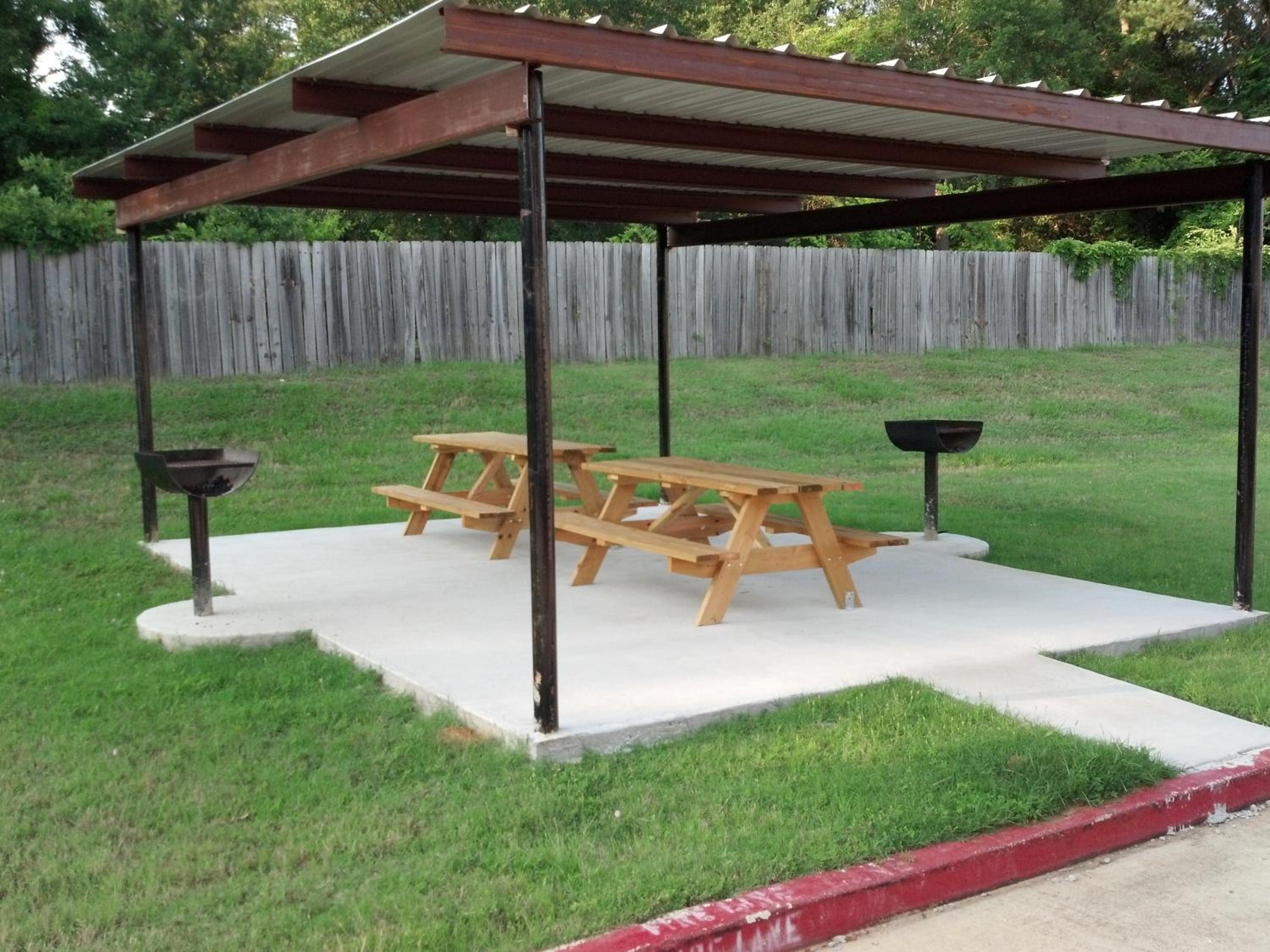 Longview Vacations - Majestic Inn - Property Image 16