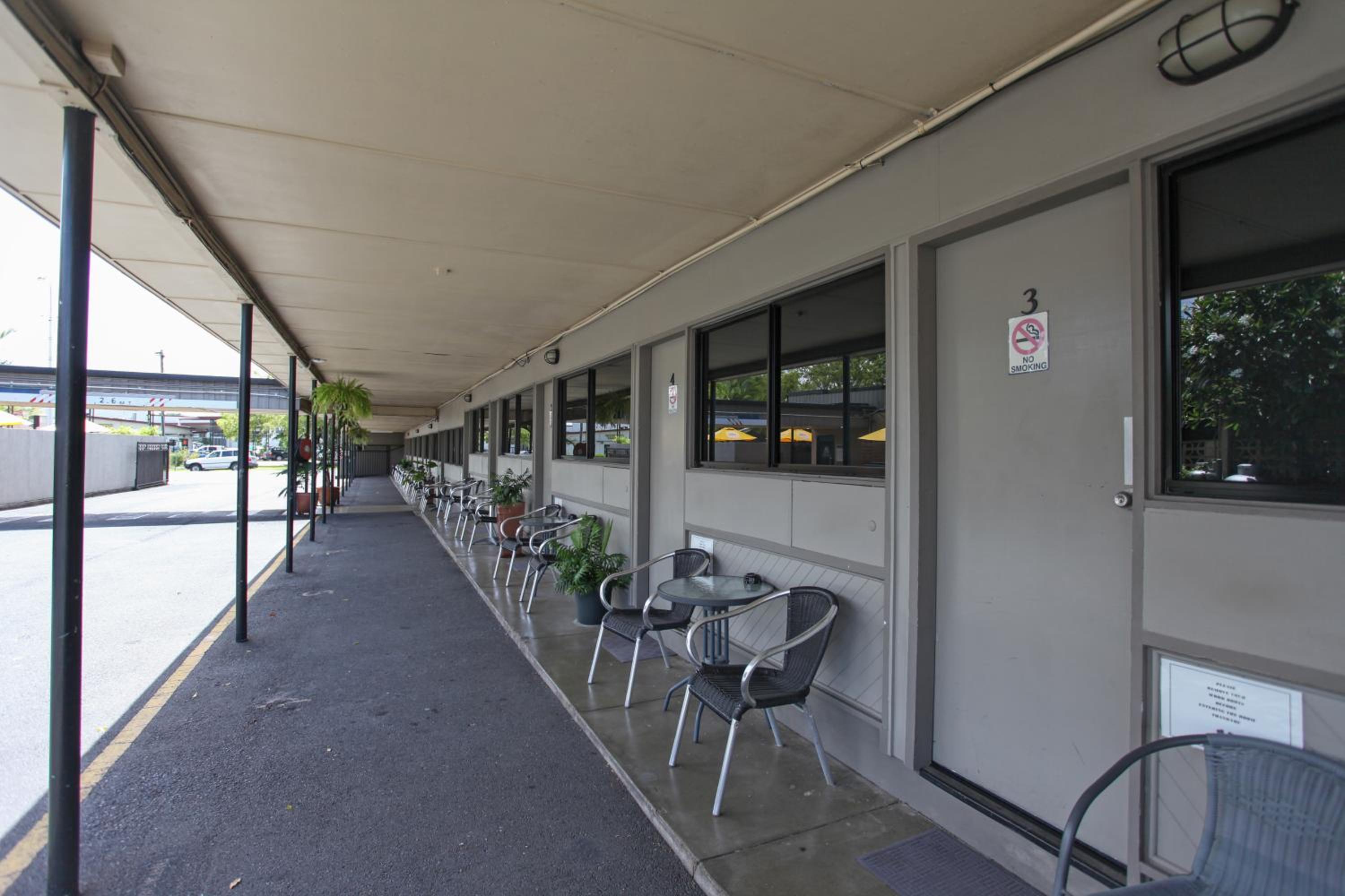 Tandara Hotel Motel