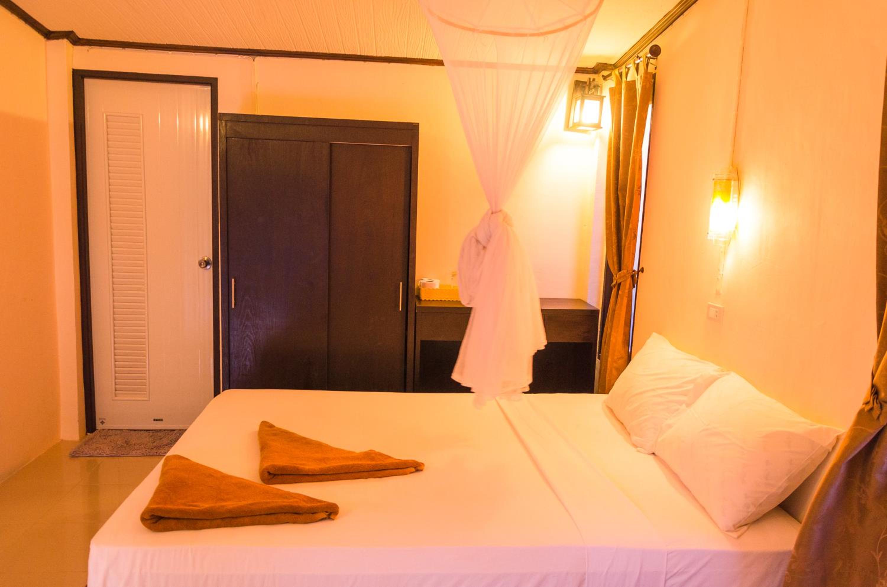 Nature Beach Resort, Koh Lanta