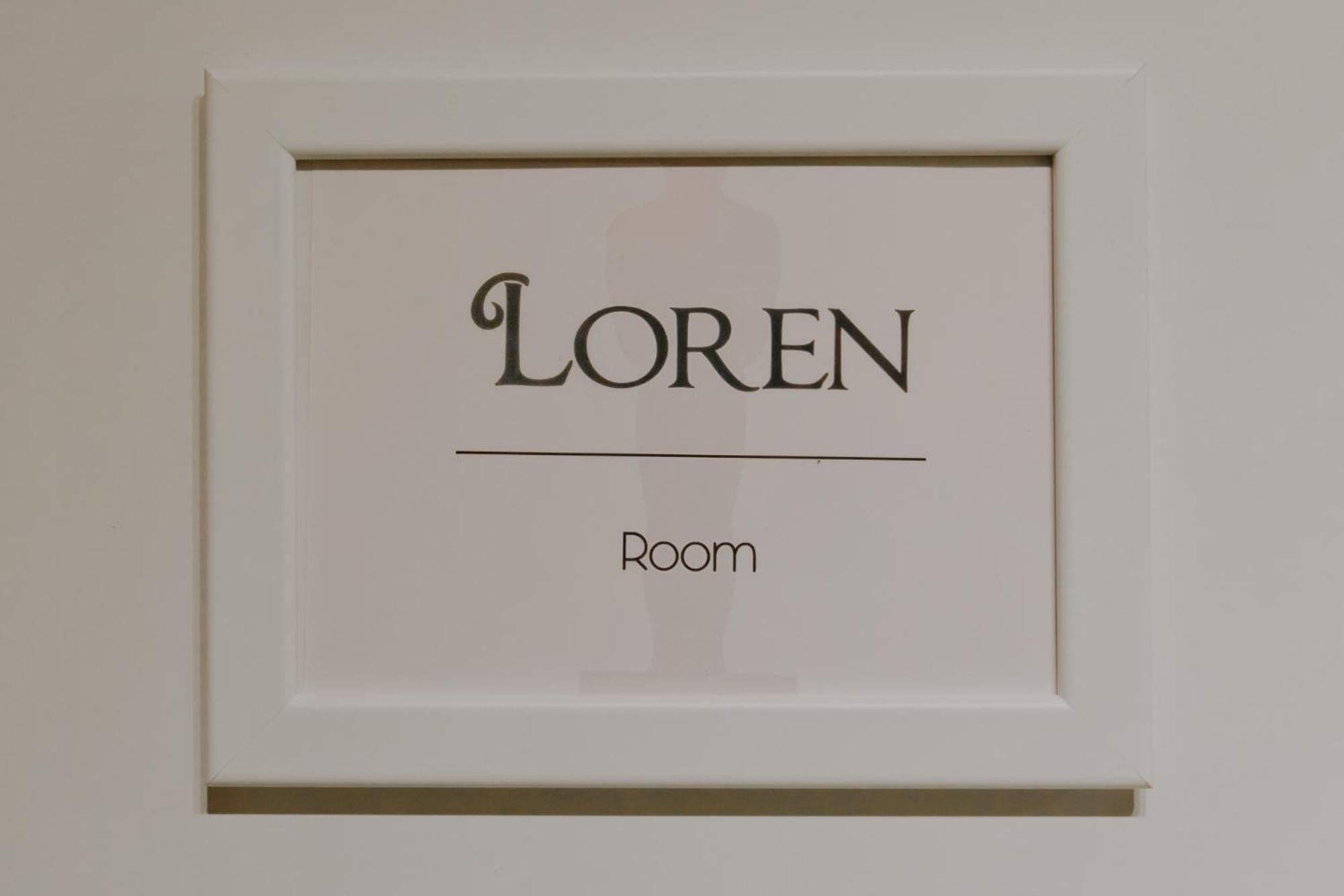 Oscar Rooms
