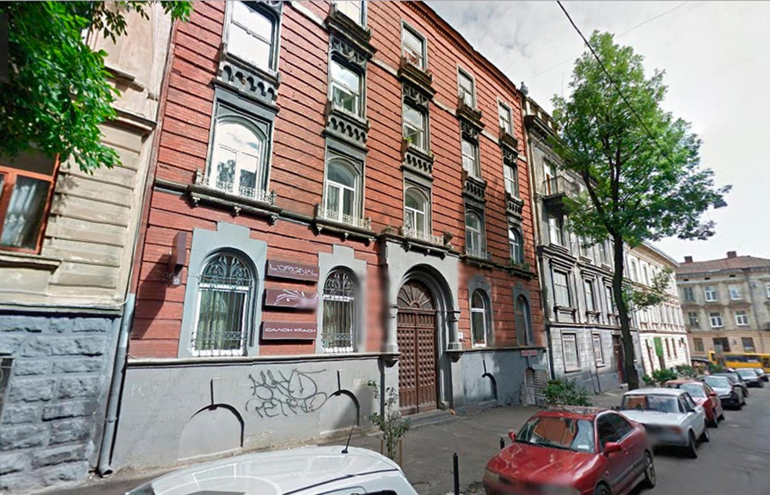 Stylish Studio near Rynok square view 2