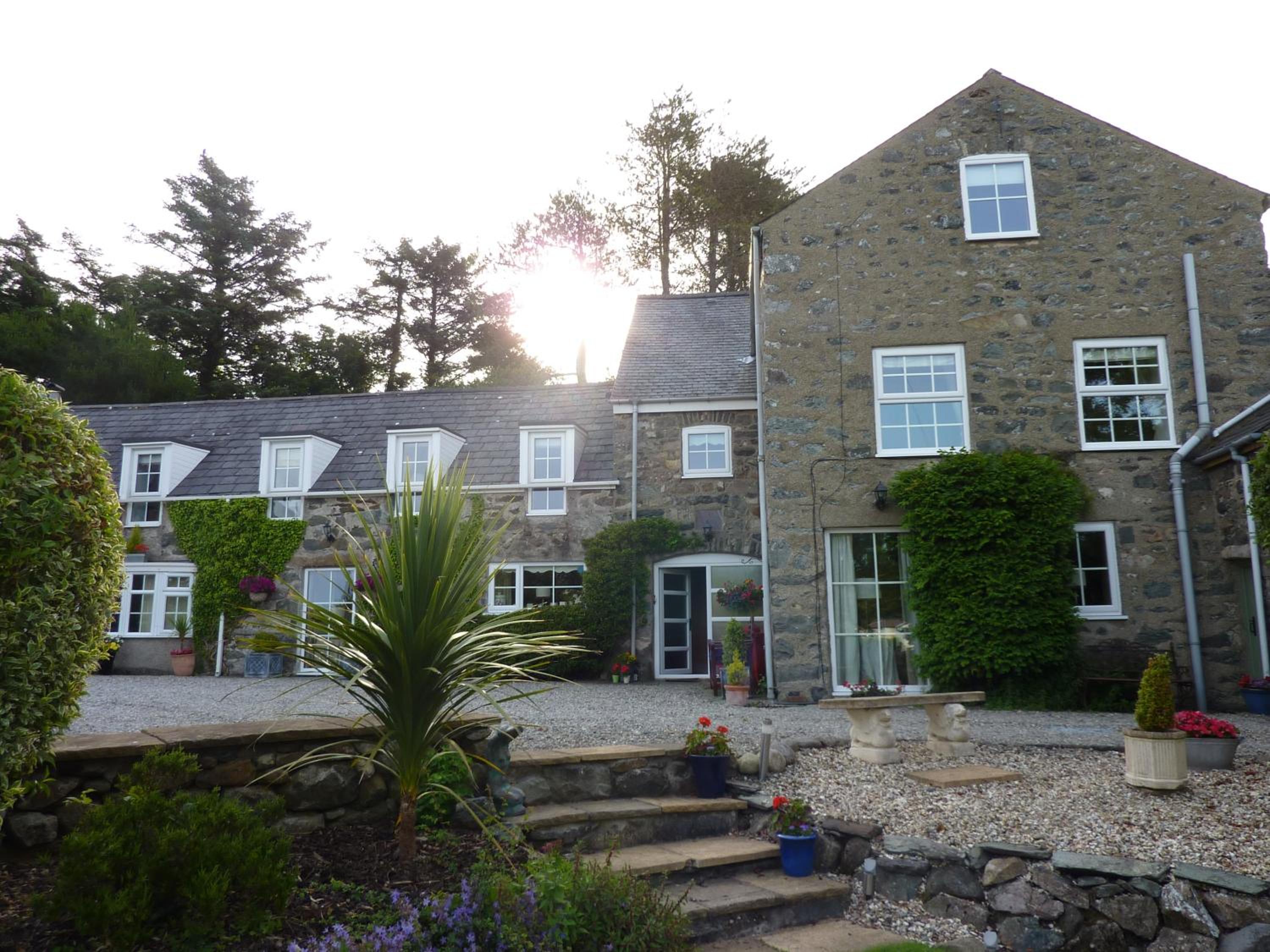 Yr Hen Felin - The Old Mill B&B