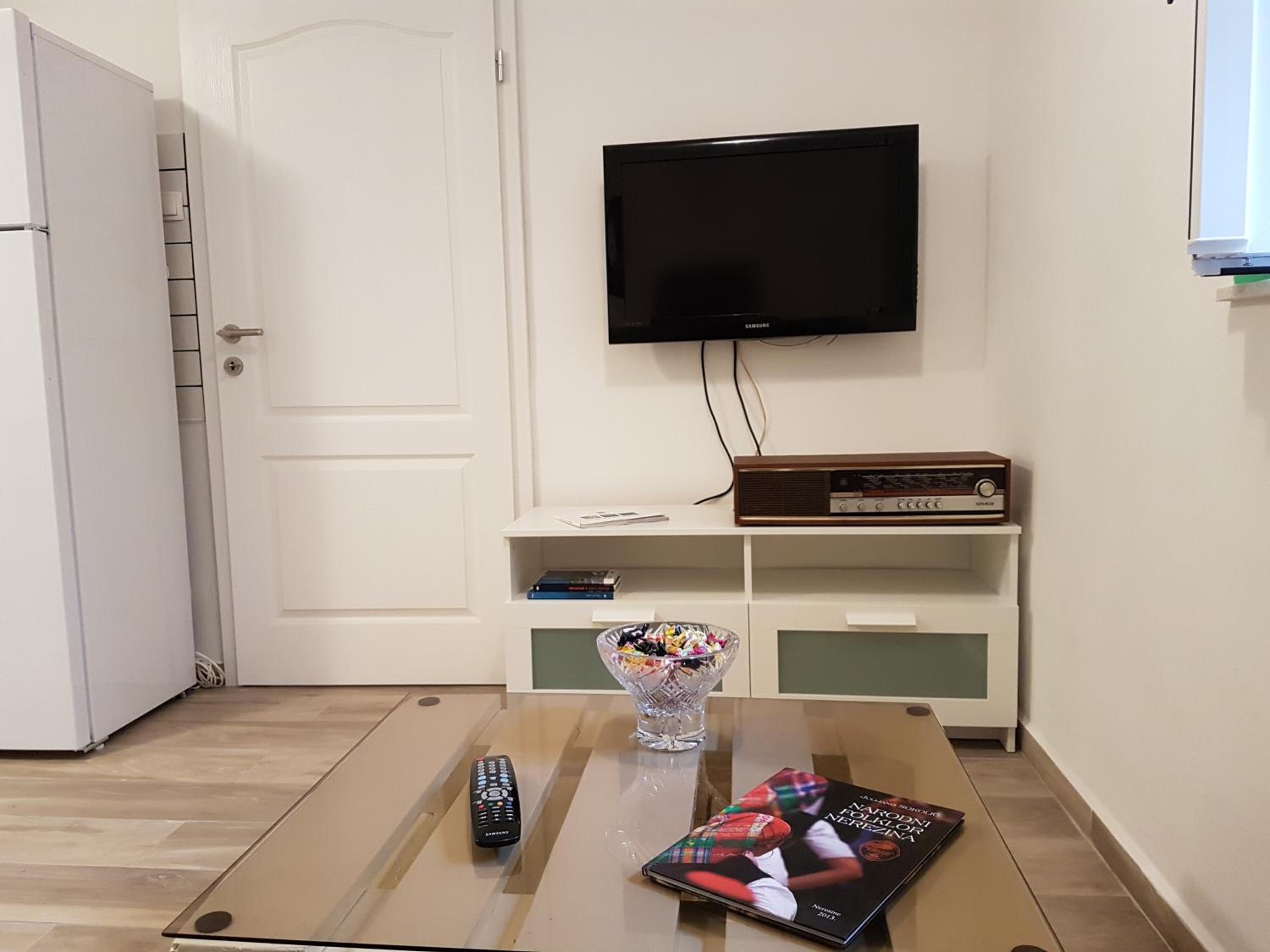 Photo 18