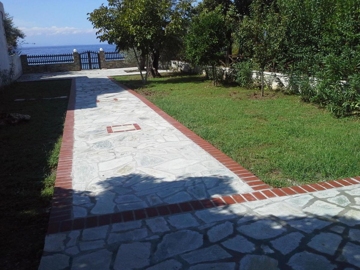 BEACHFRONT HOME FOR 4, KALIFTERI BEACH, AFISSOS photo 3