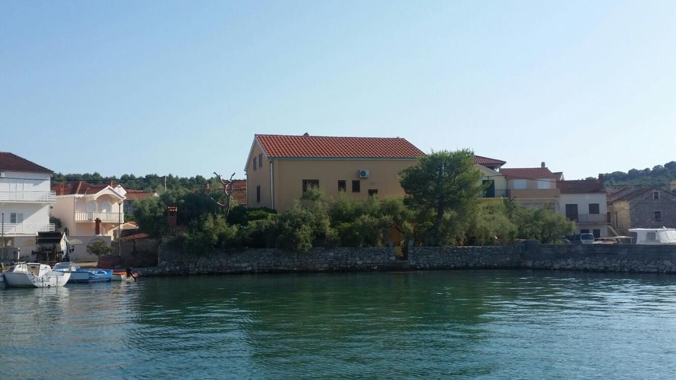 Island Paradise Apartment view 4