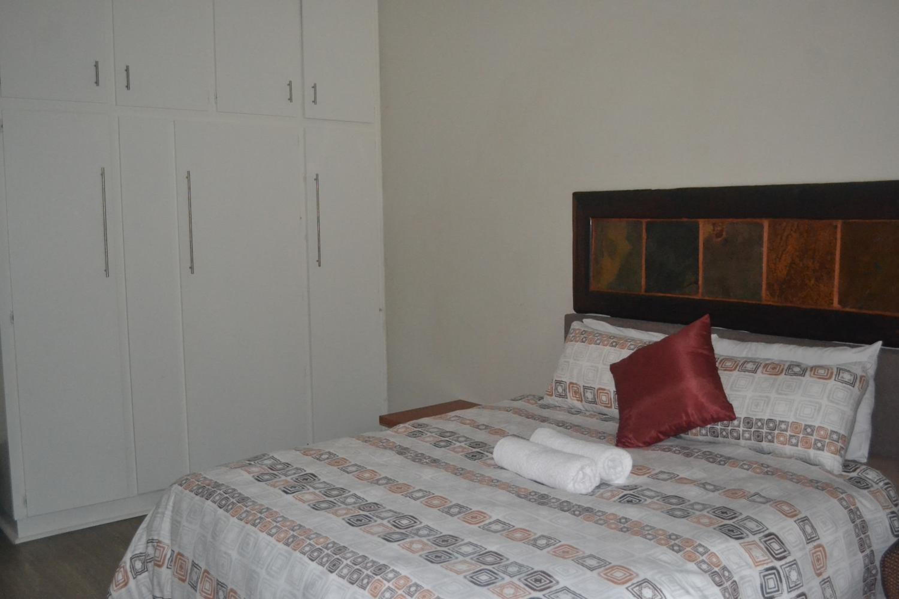 Cycad Lodge