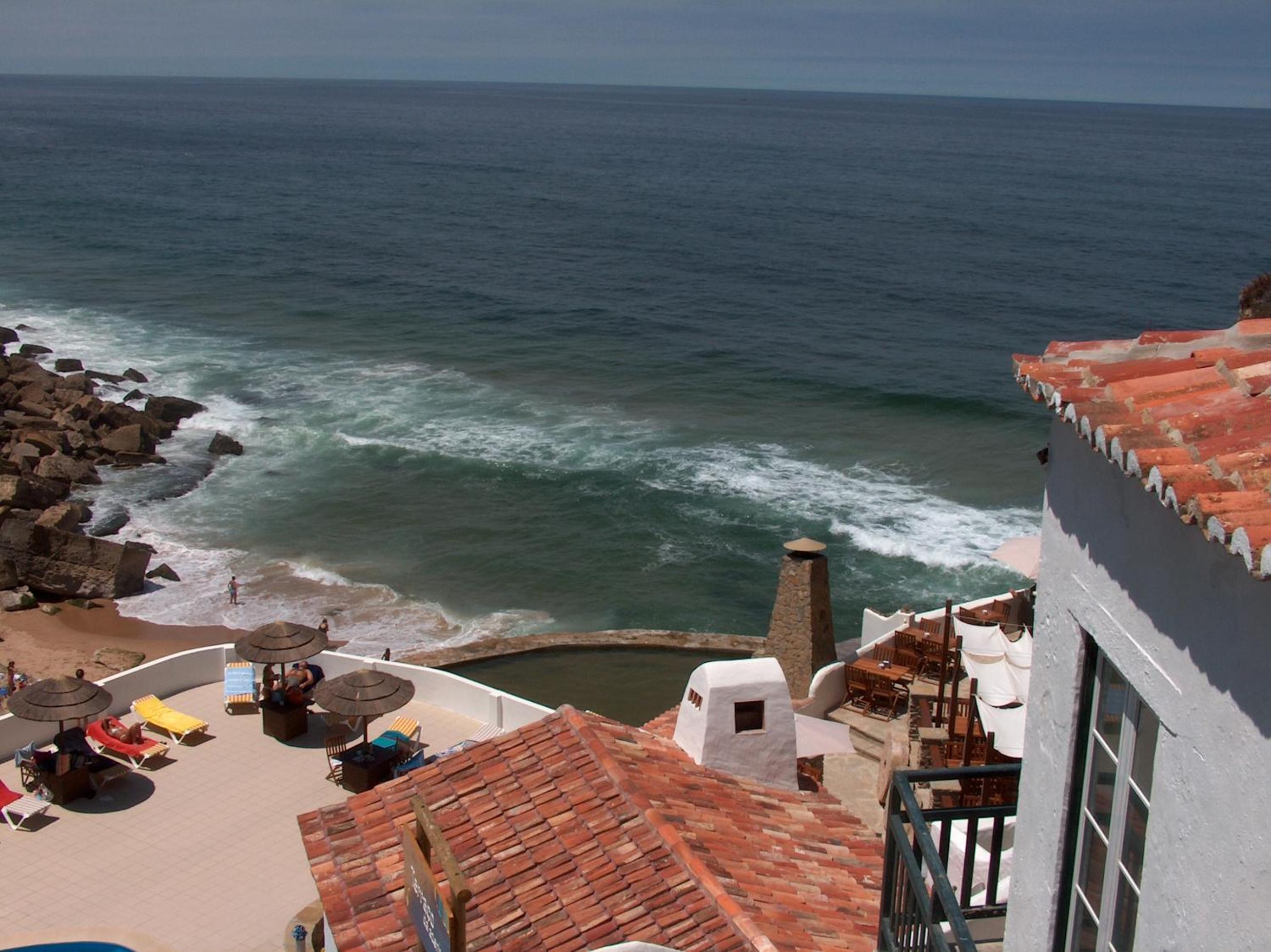 Azenhas do Mar Beach House