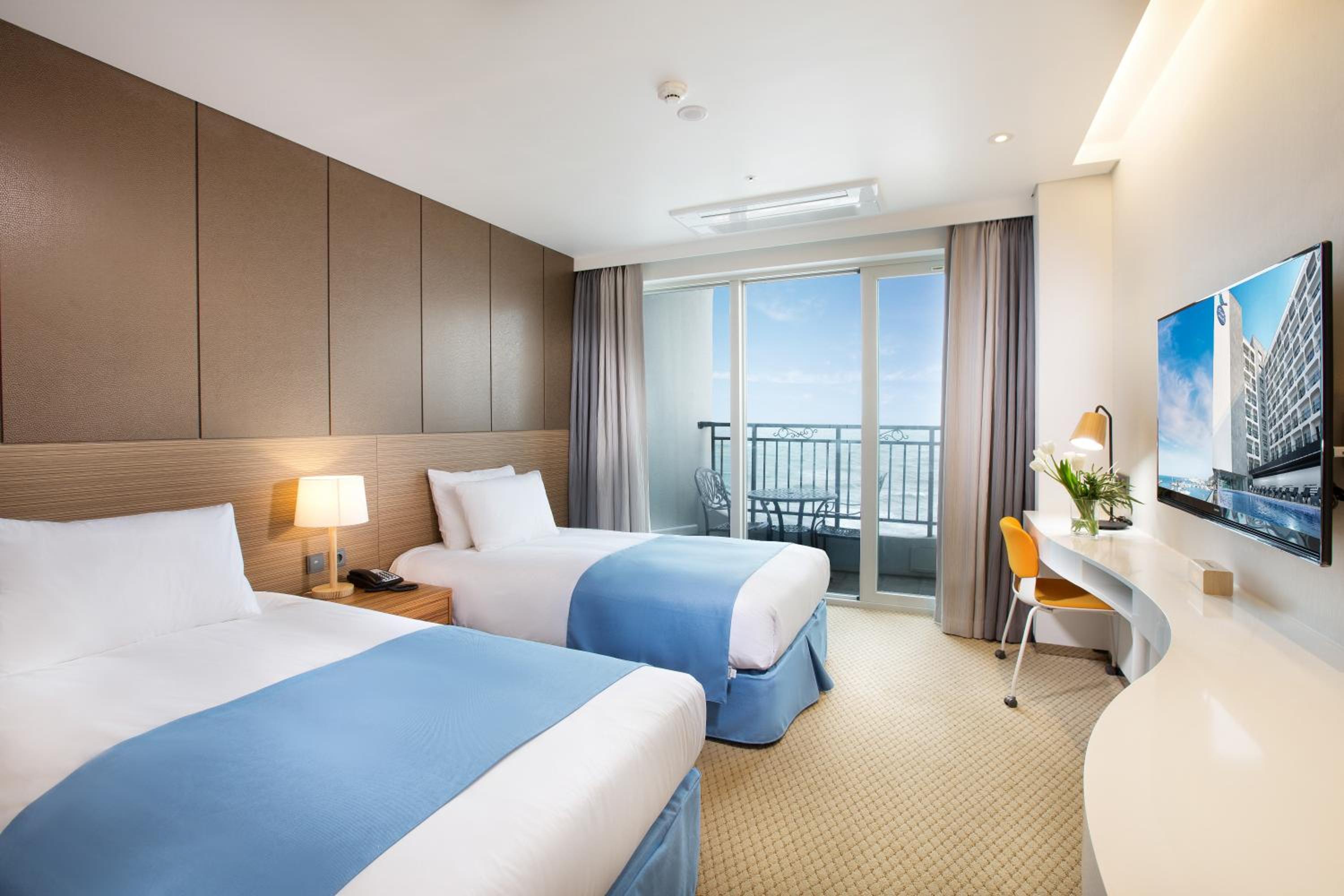 Hotel Whistlelark Jeju