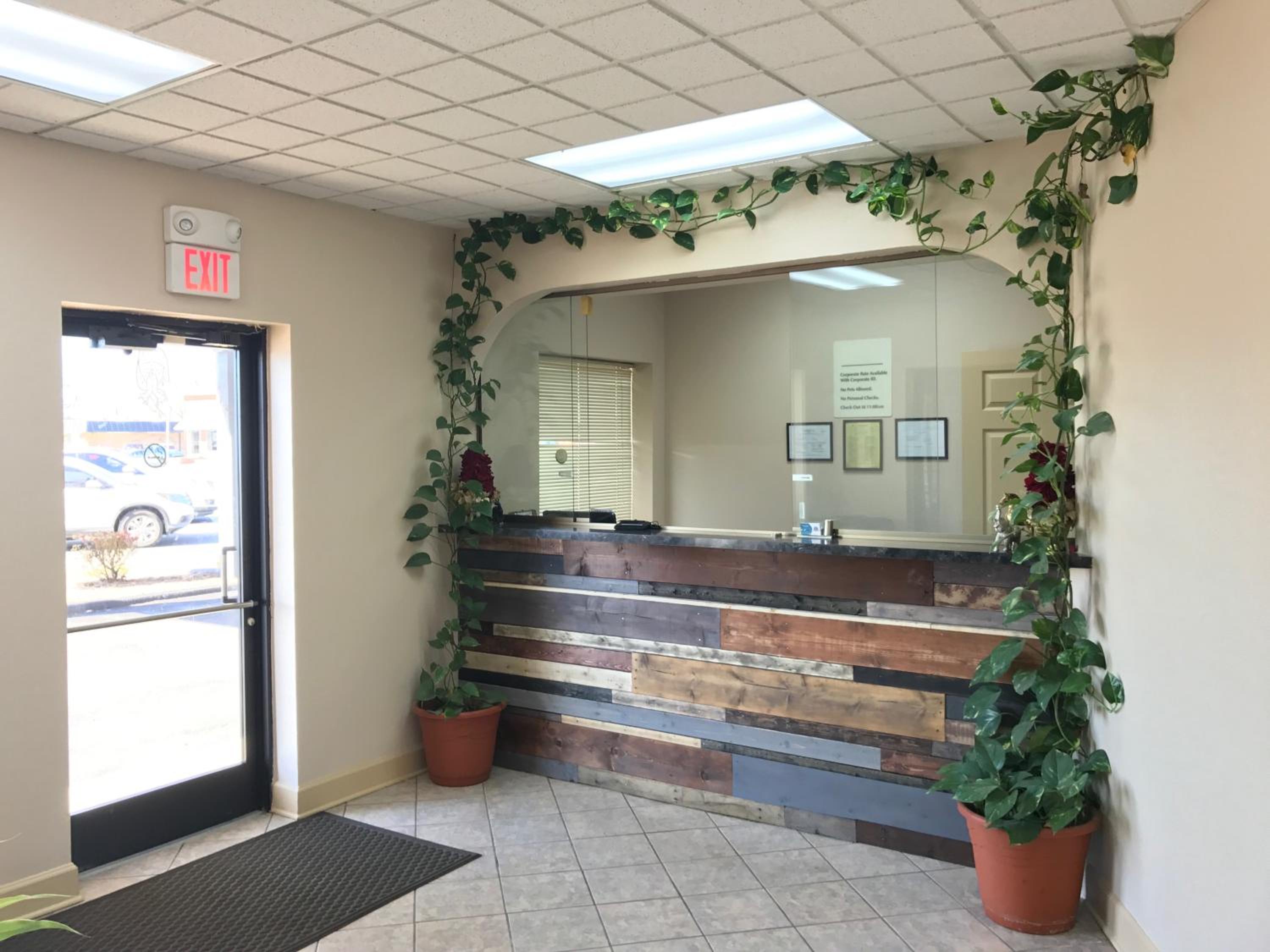 Legacy Inn - Gallatin - Property Image 6