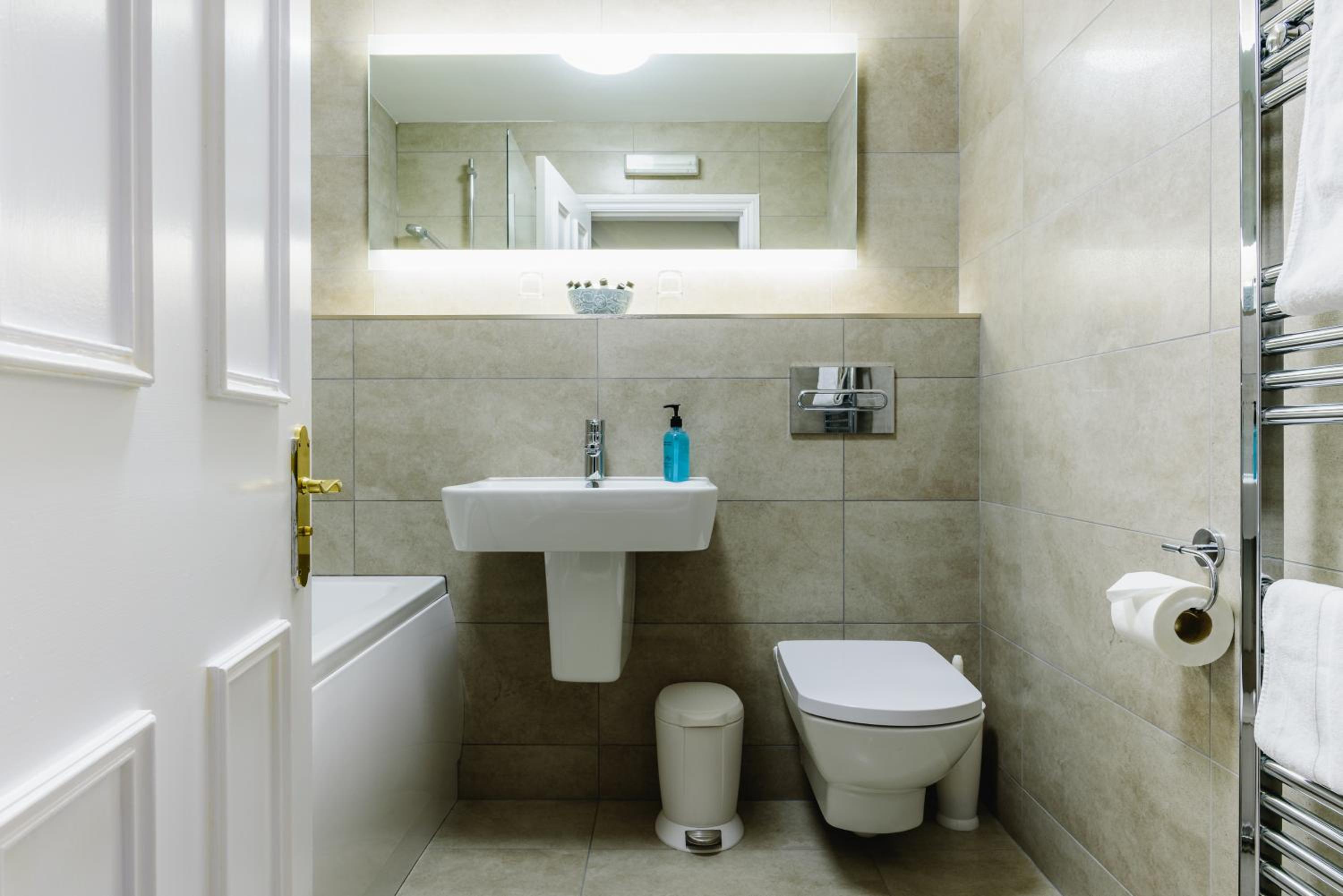 Oxford Vacations - St Margaret's Hotel - Property Image 9