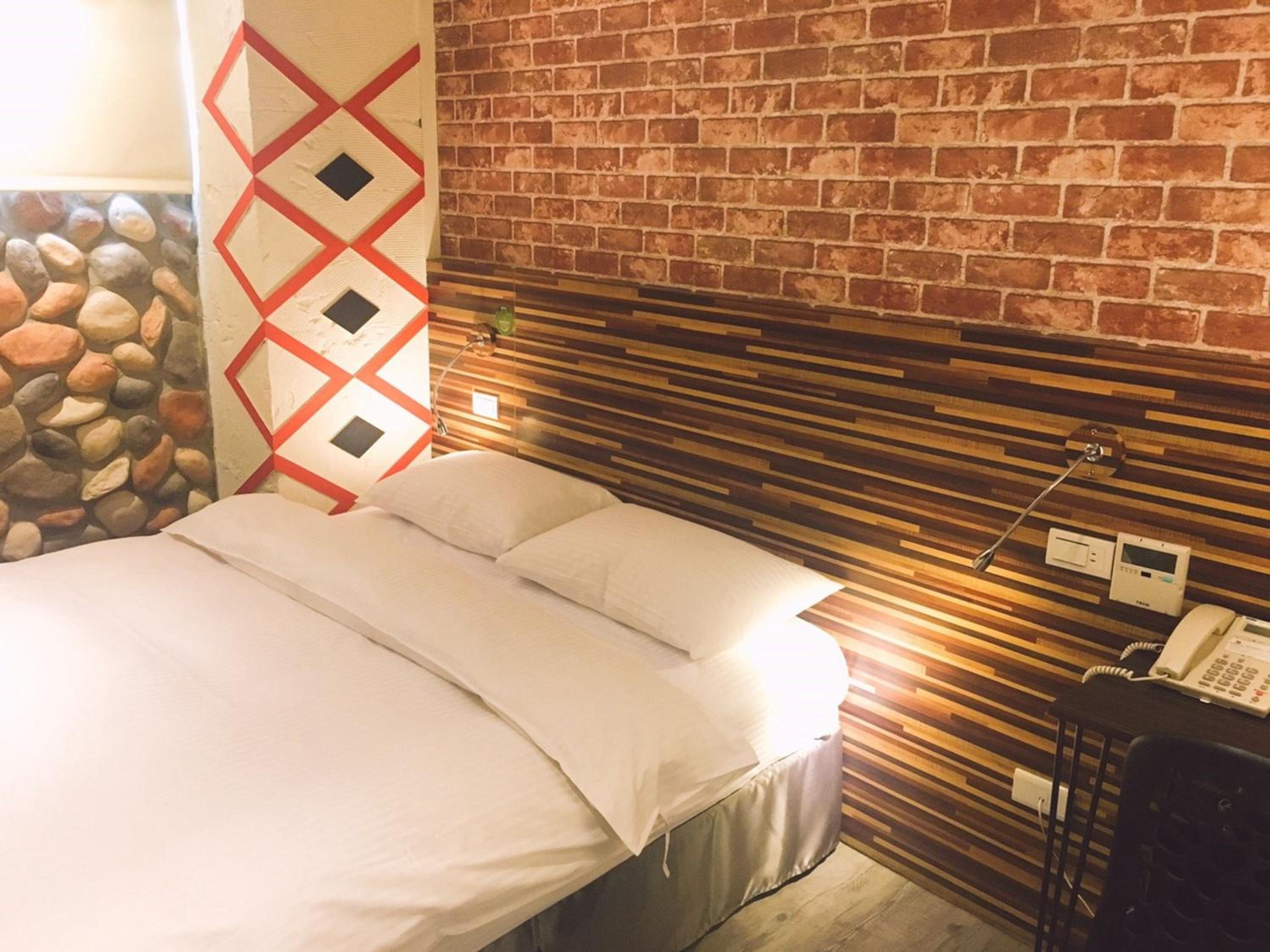 R10 Eco Hotel