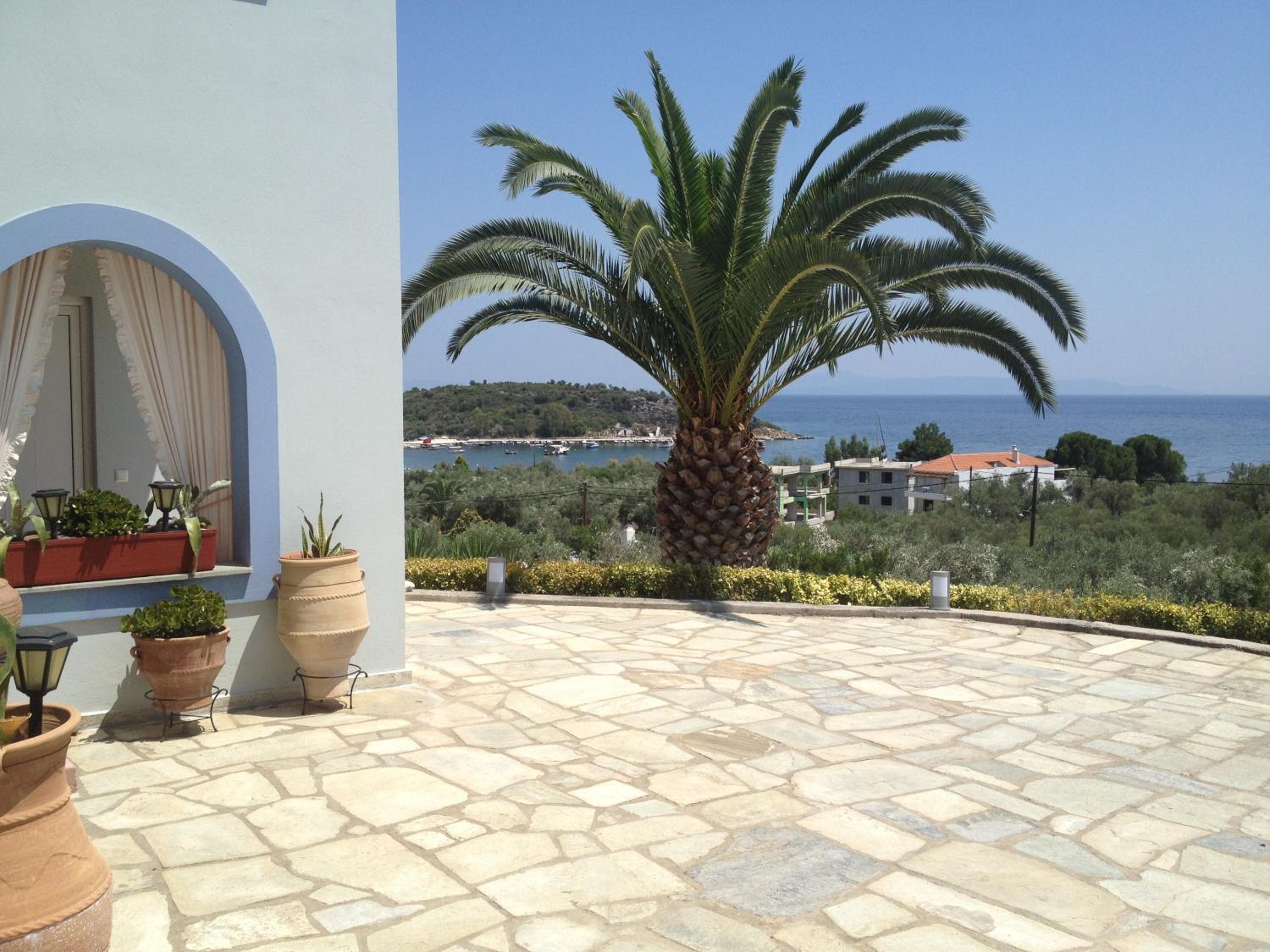 Aigli Apartments view 3
