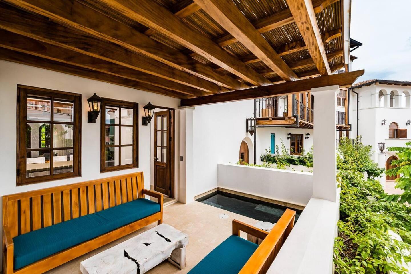Plaza Carlota 4 At Las Catalinas-1 Br Sofa Bed