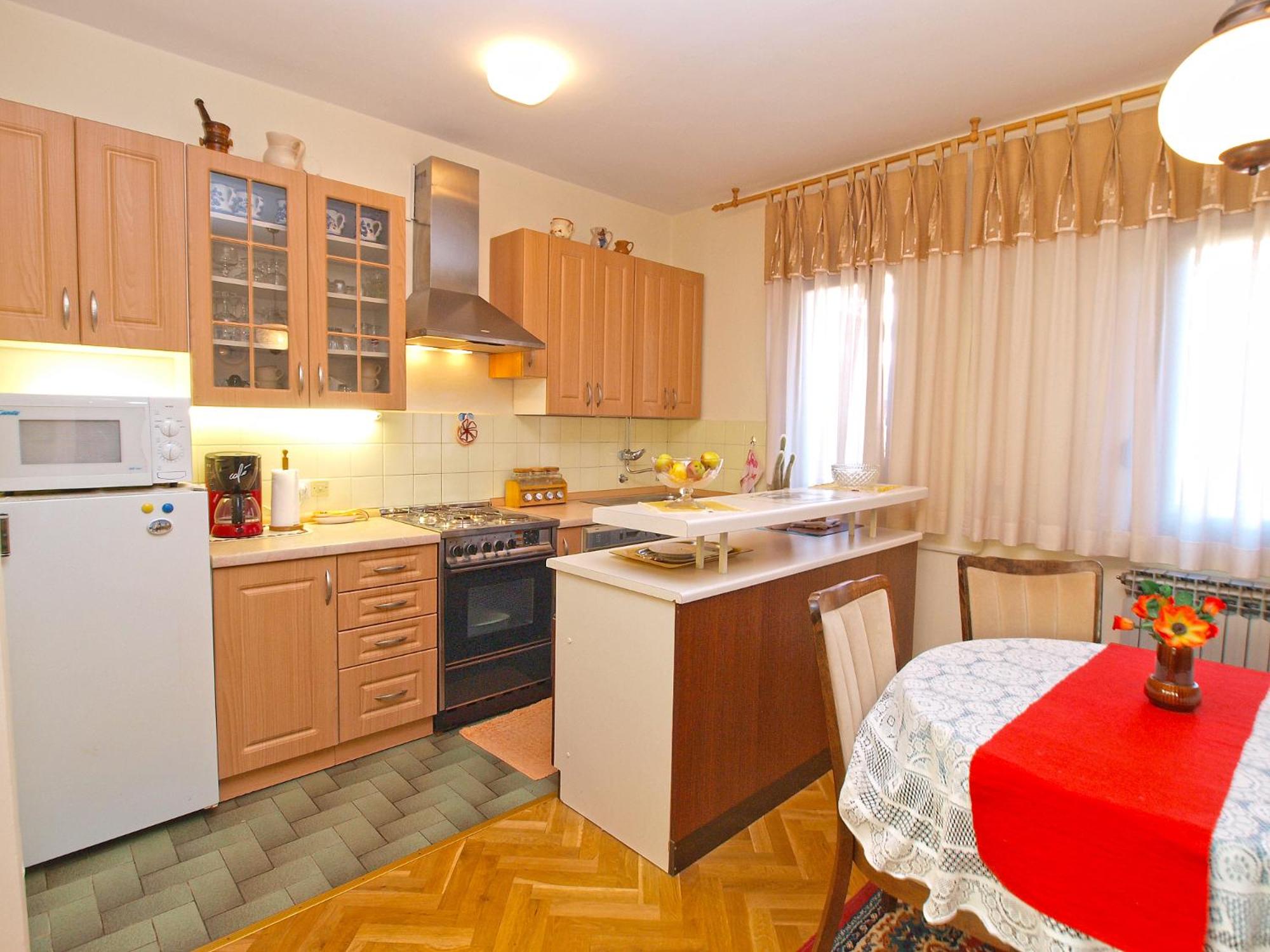 Apartment Josip 933 view 3