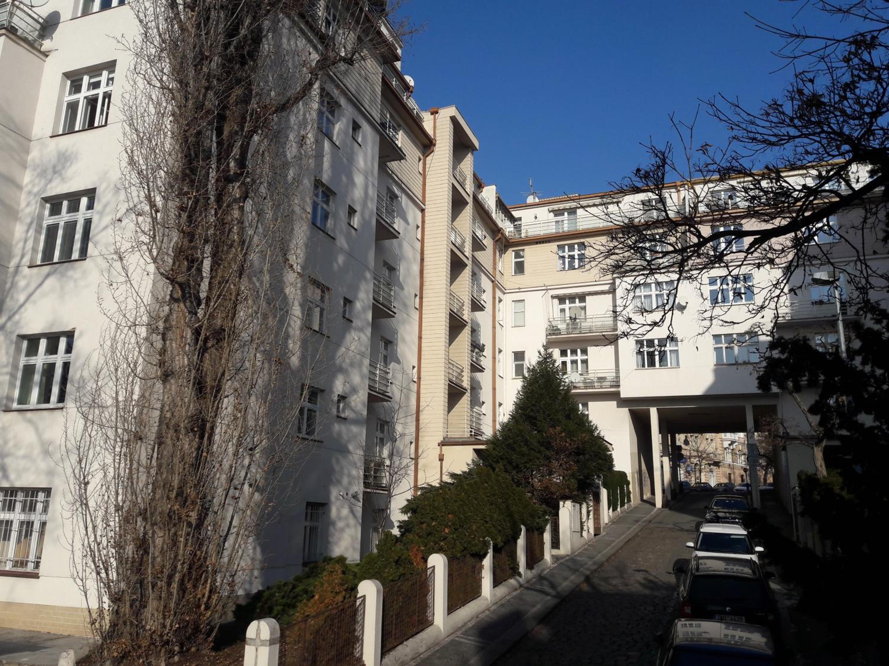 Garden Apartment