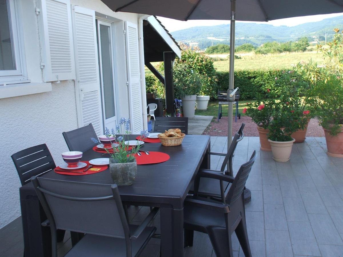 Les Varennes view 3