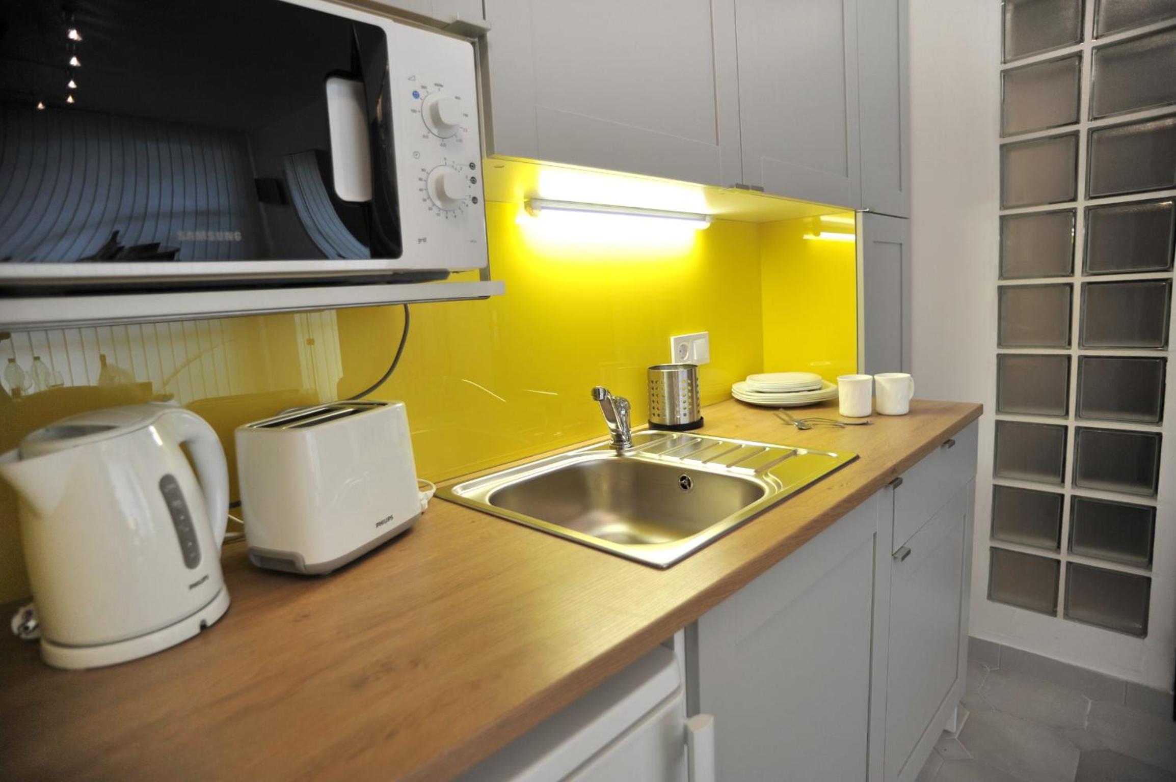 Hillside Premium Apartments