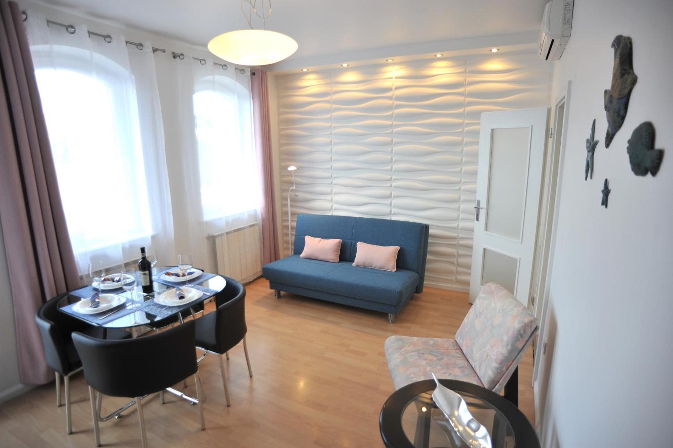 Hillside Premium Apartments