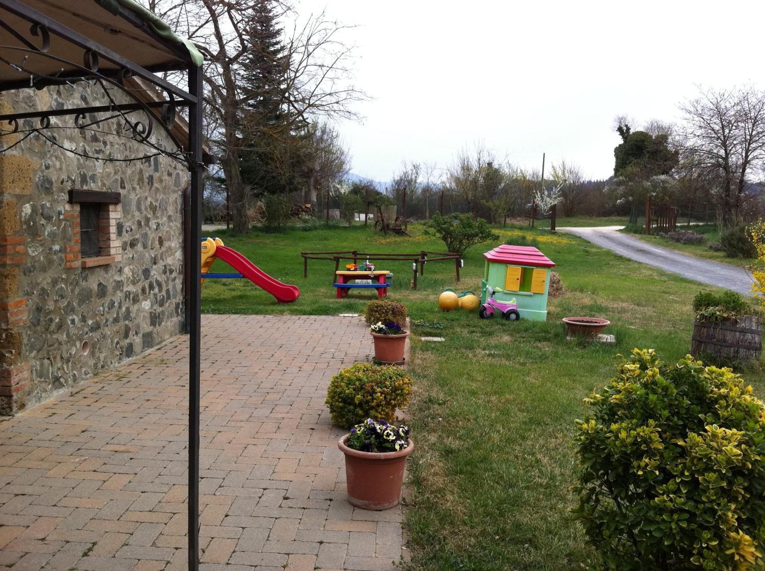 Photo 15