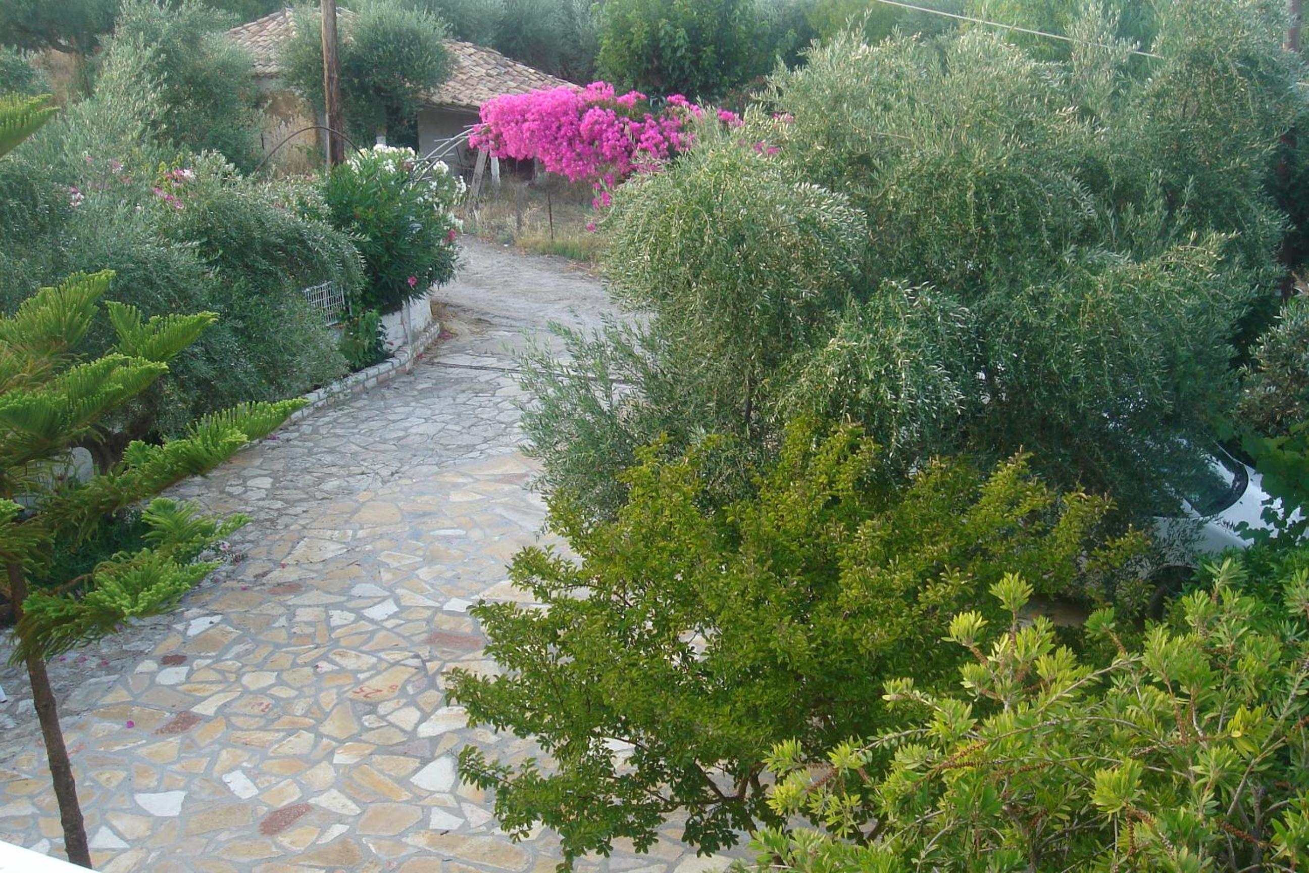 Eleni Houses