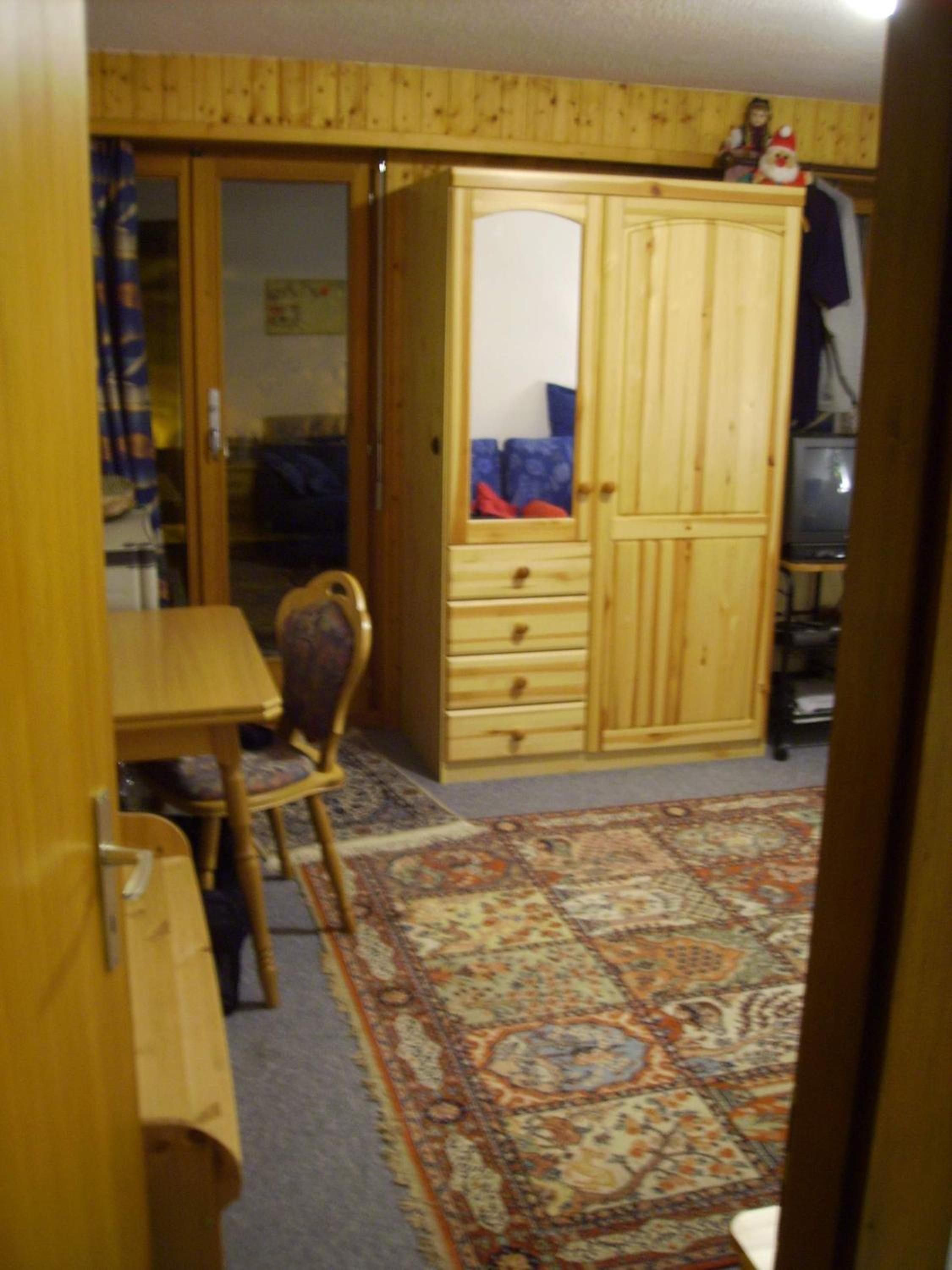 Photo 33
