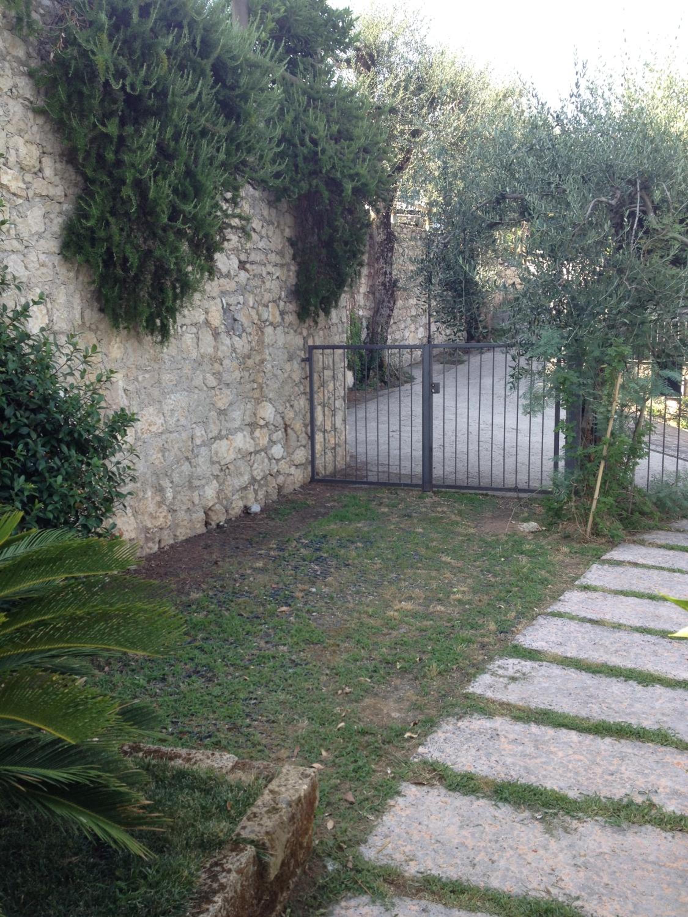 Photo 21