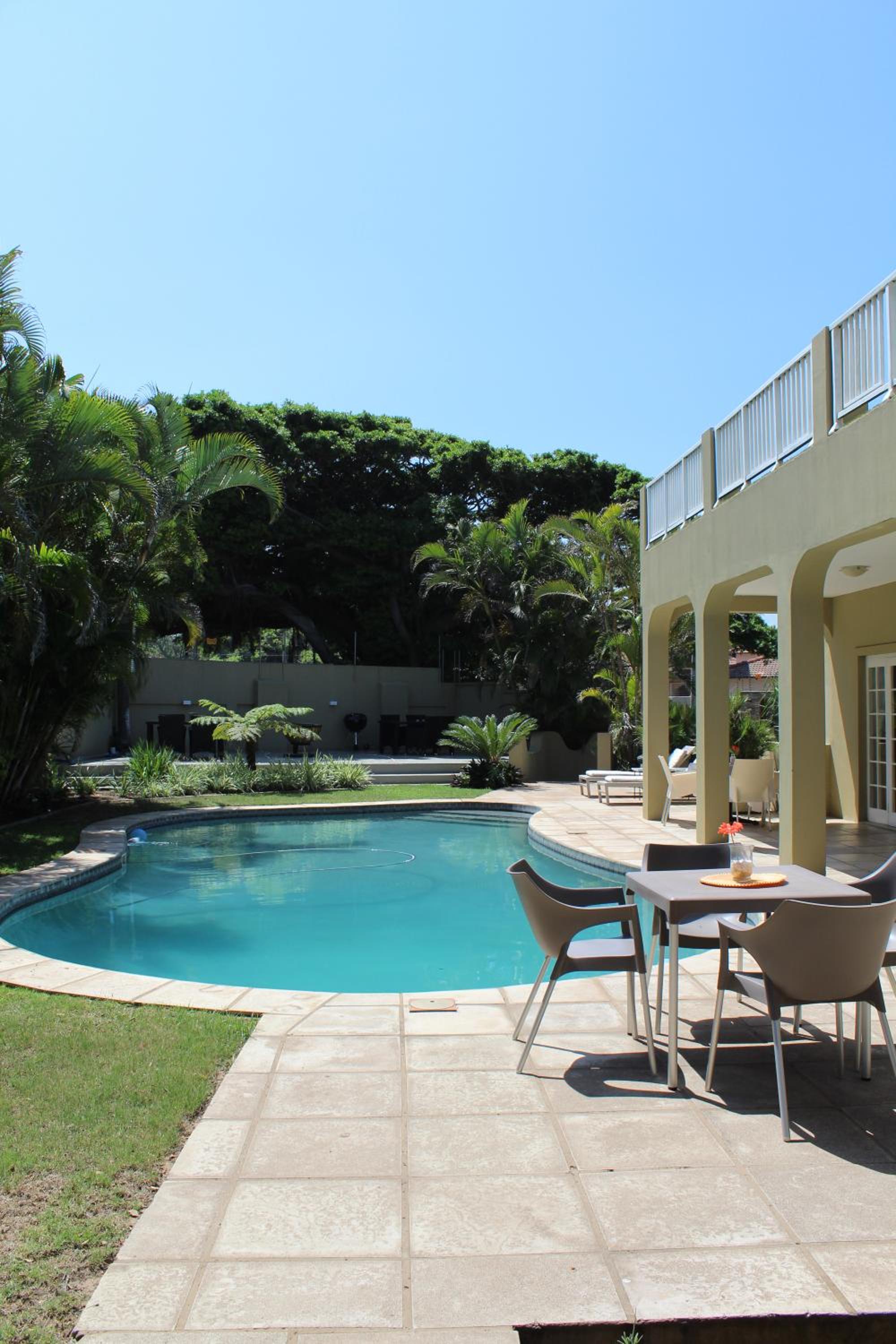 Caza Beach Guesthouse