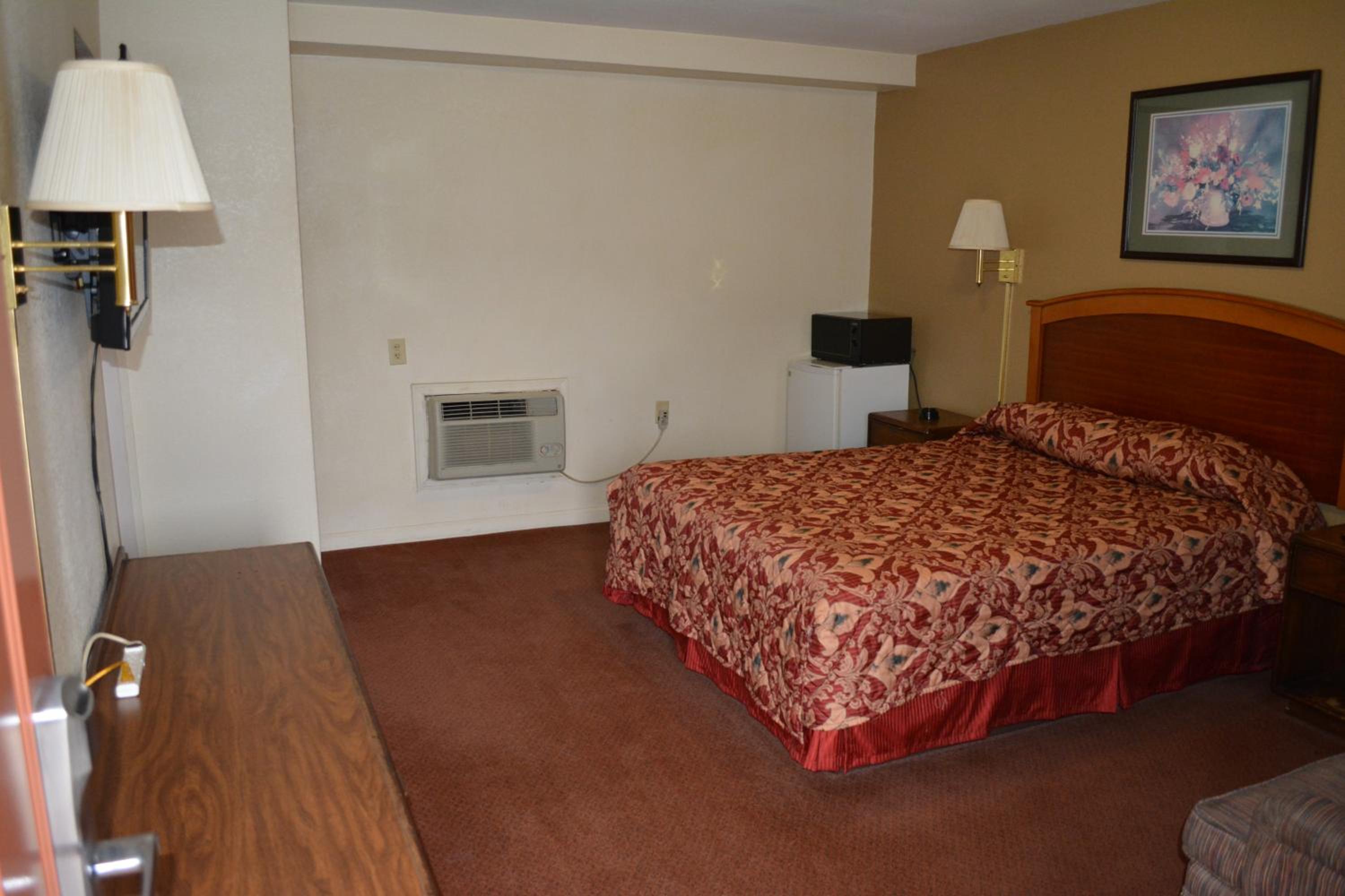 Travelers Inn