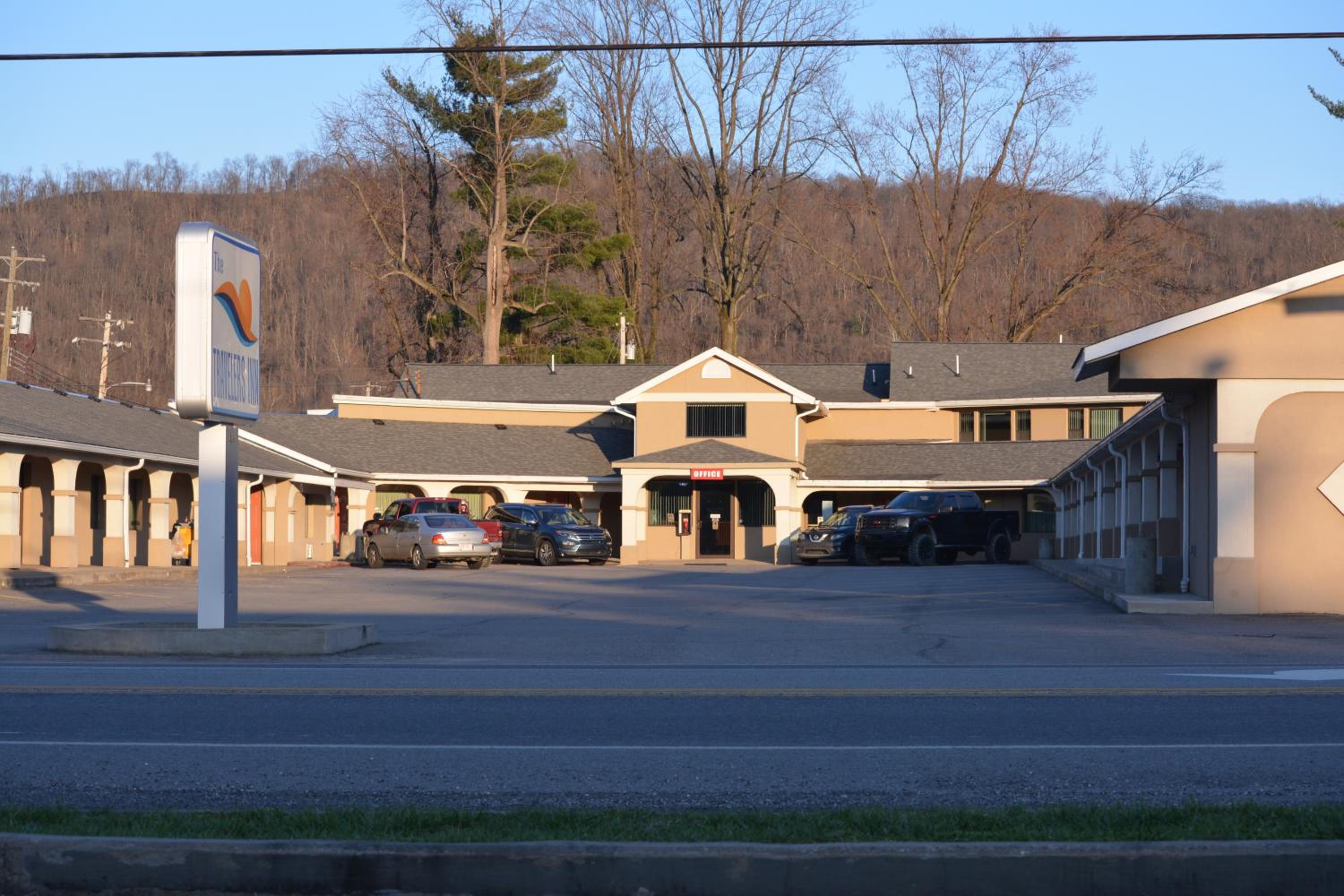 Travelers Inn