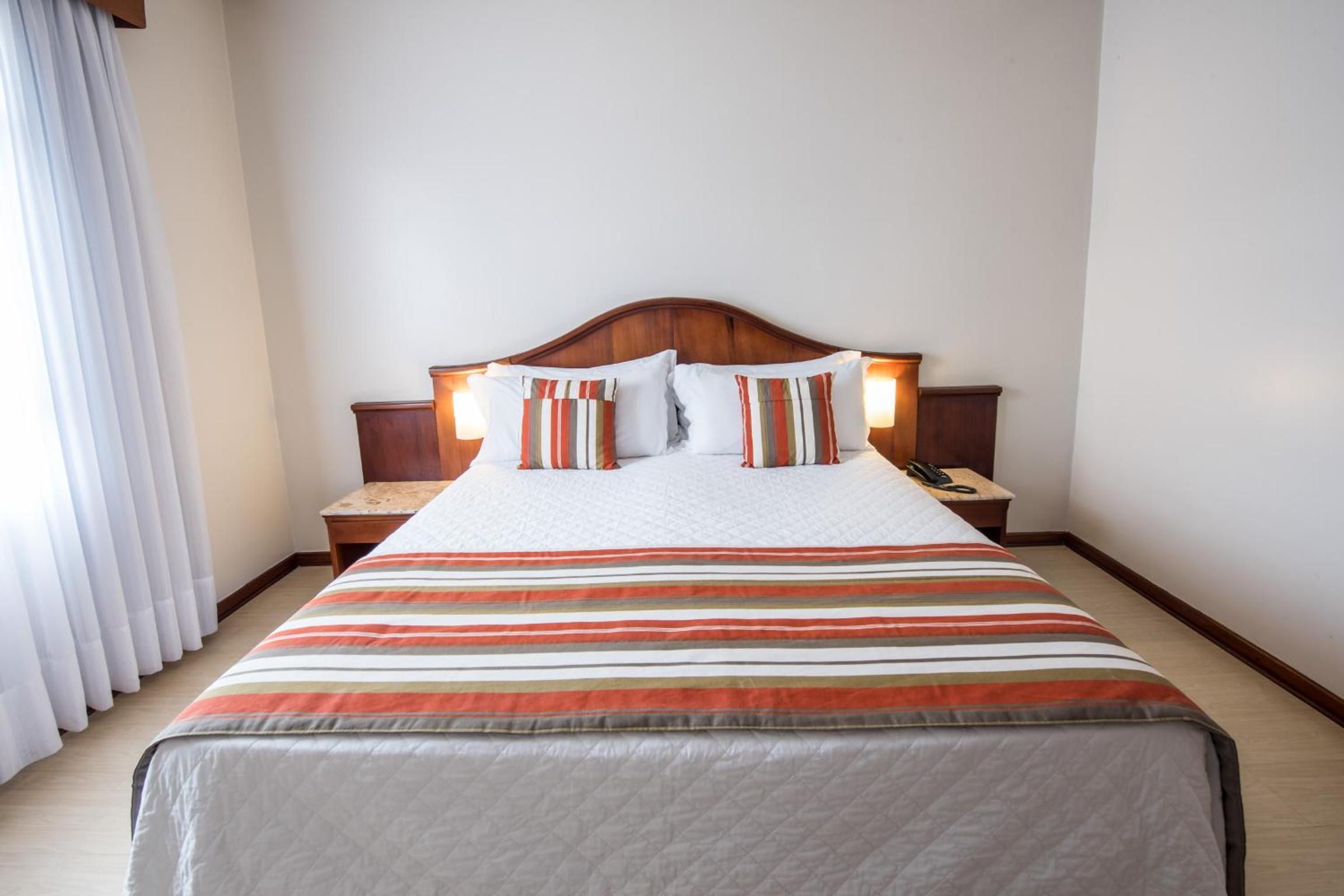 Hotel Carlton Plaza