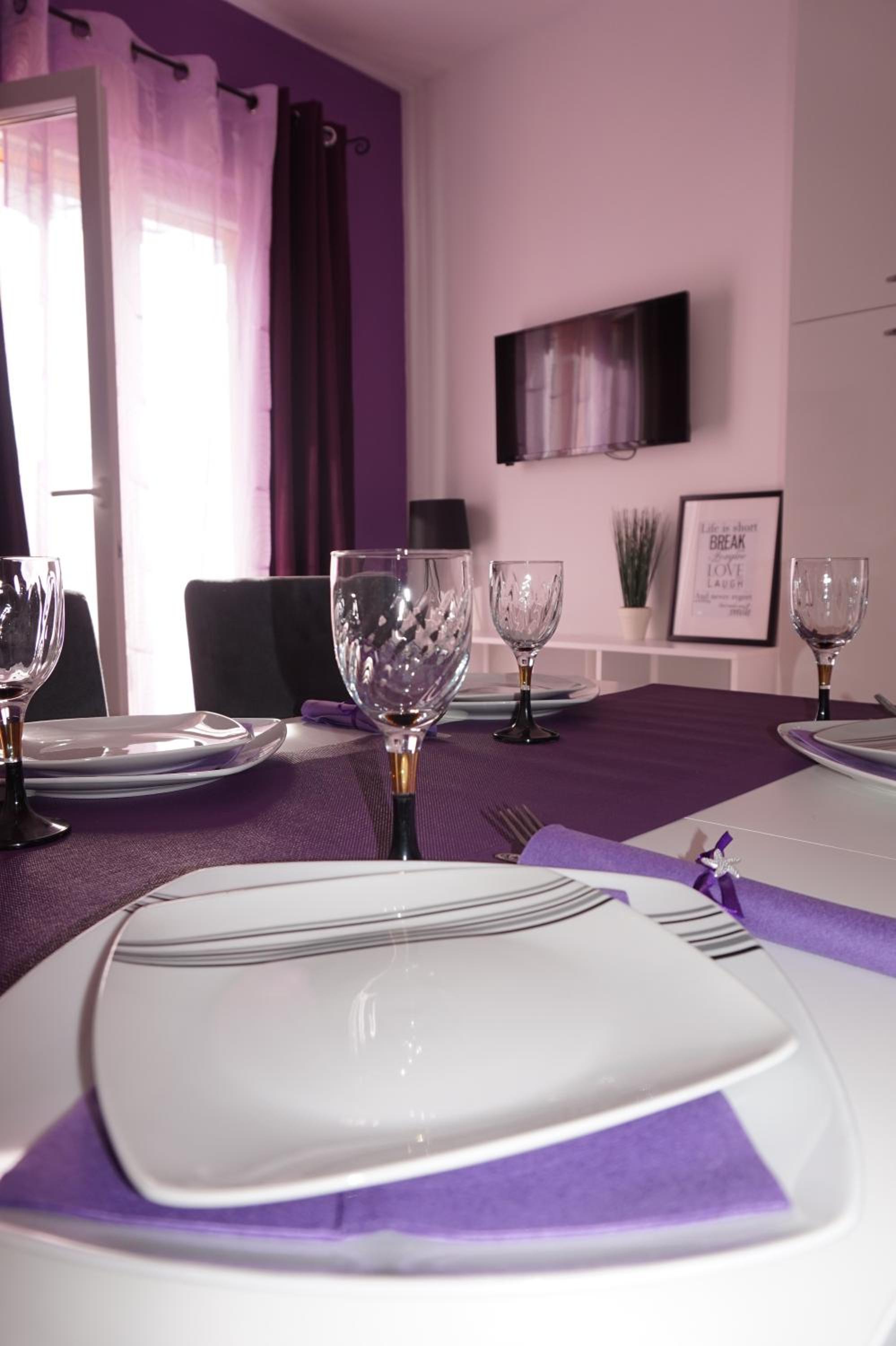 Tomena apartments