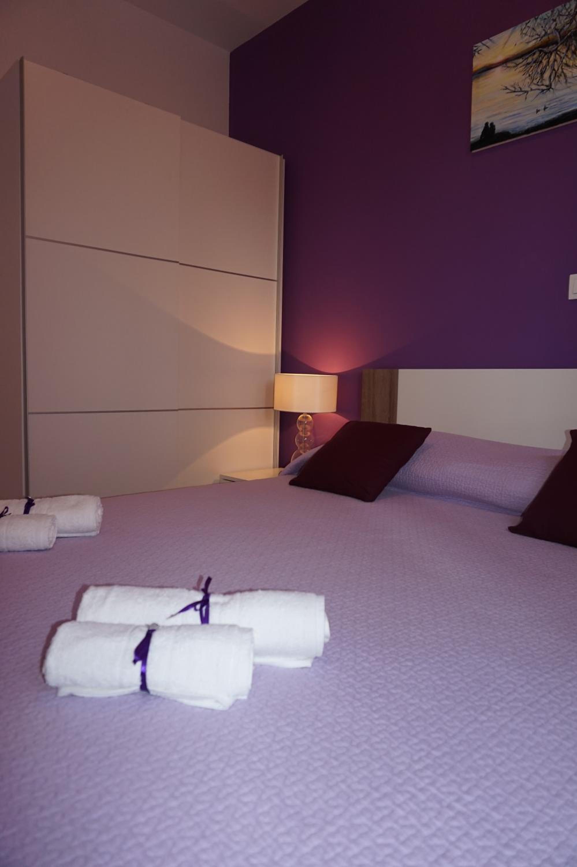 Tomena apartments