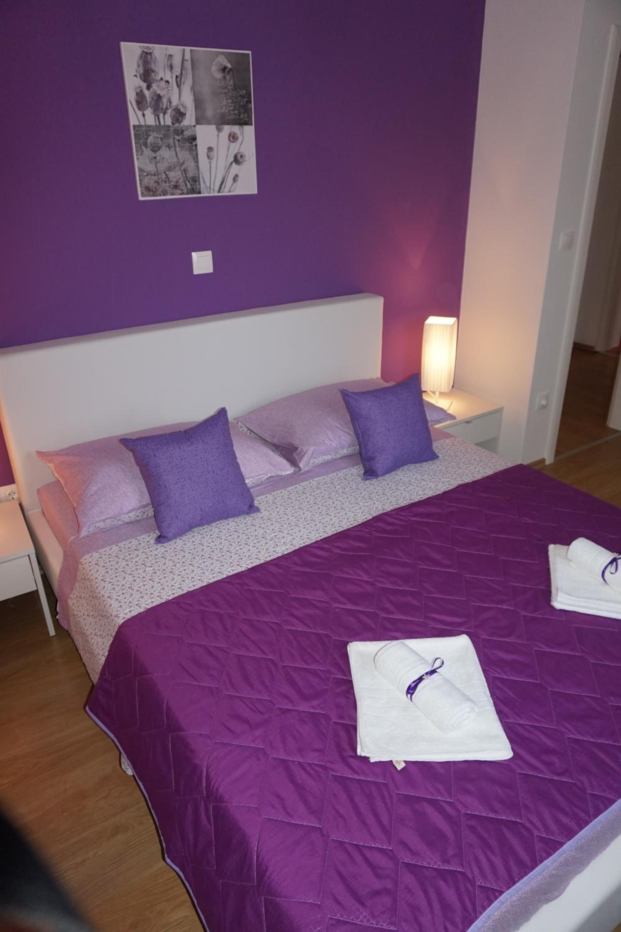 Tomena apartments