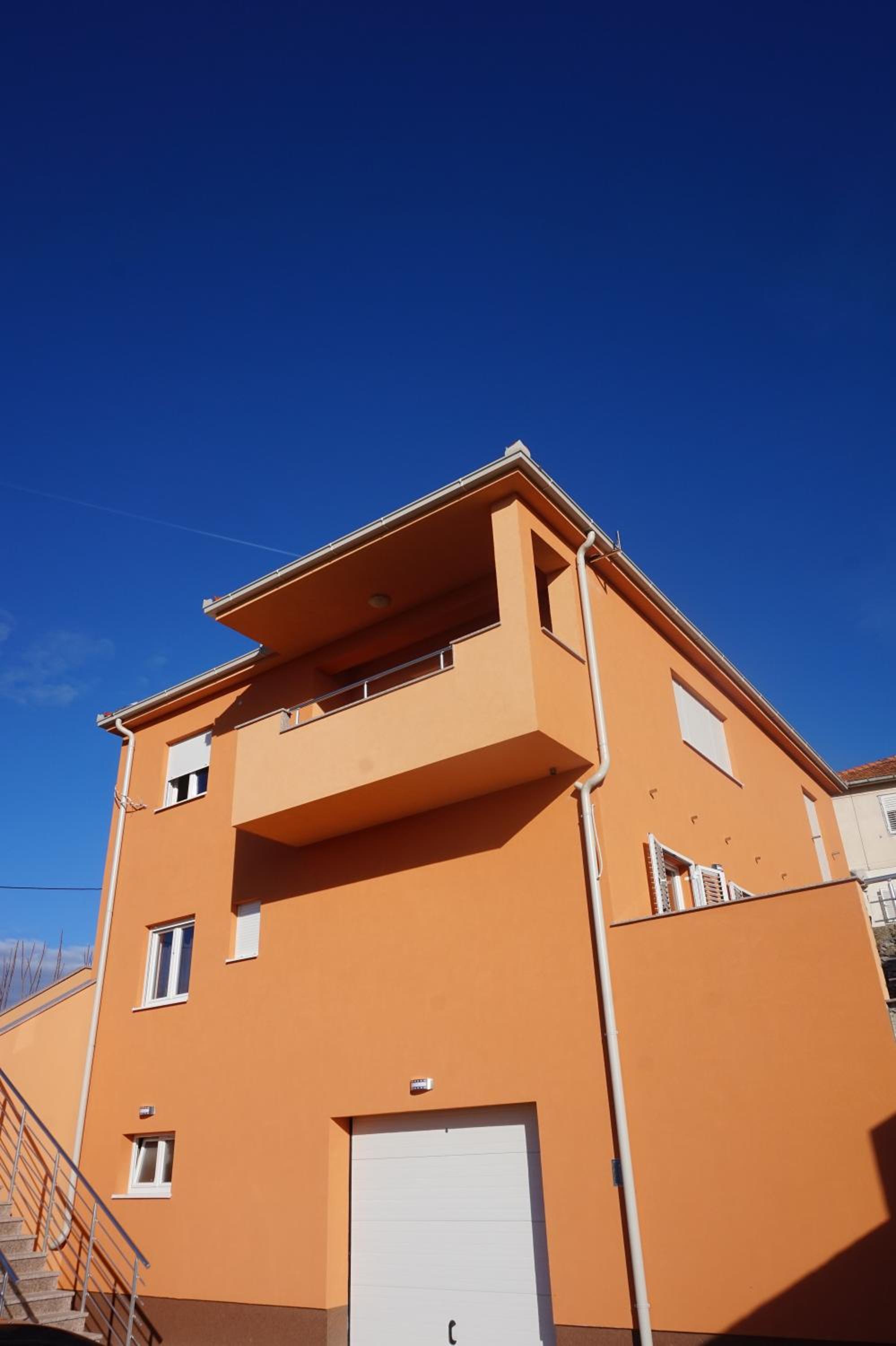 Tomena apartments