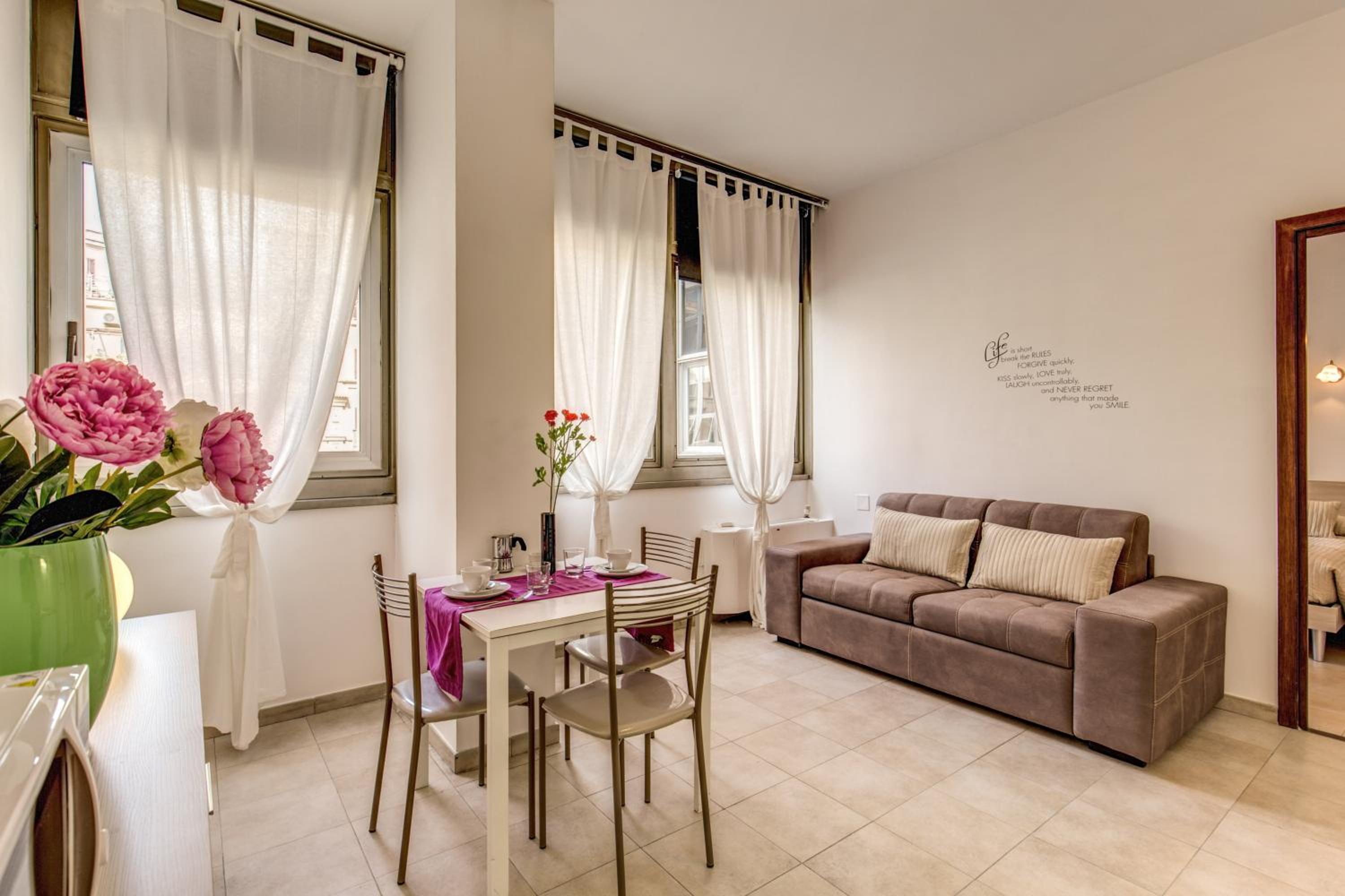 M&L Apartments - Ardesia Colosseo